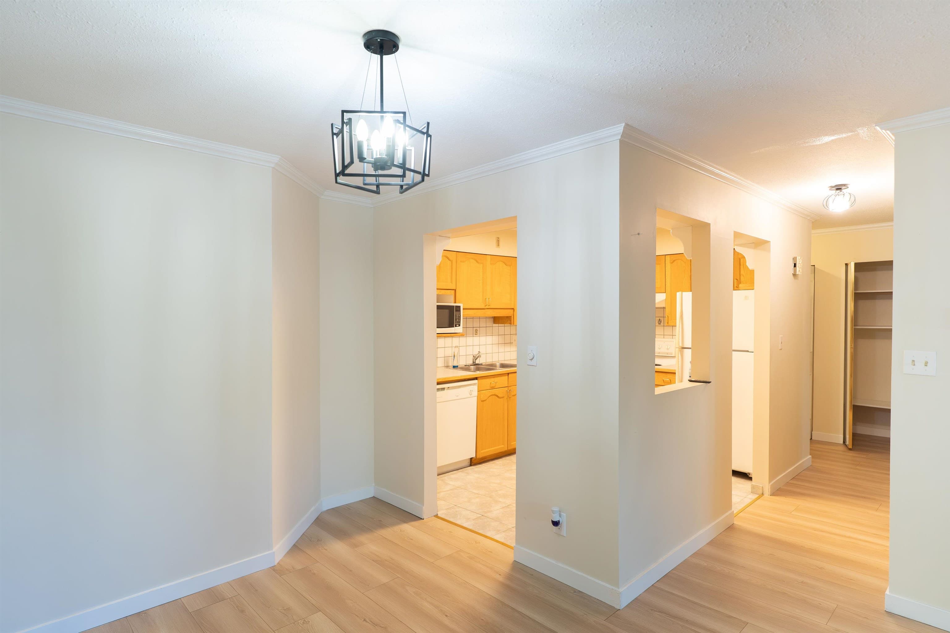 210 - 32040 Tims Avenue, Abbotsford, V2T 2H2 — photo 4