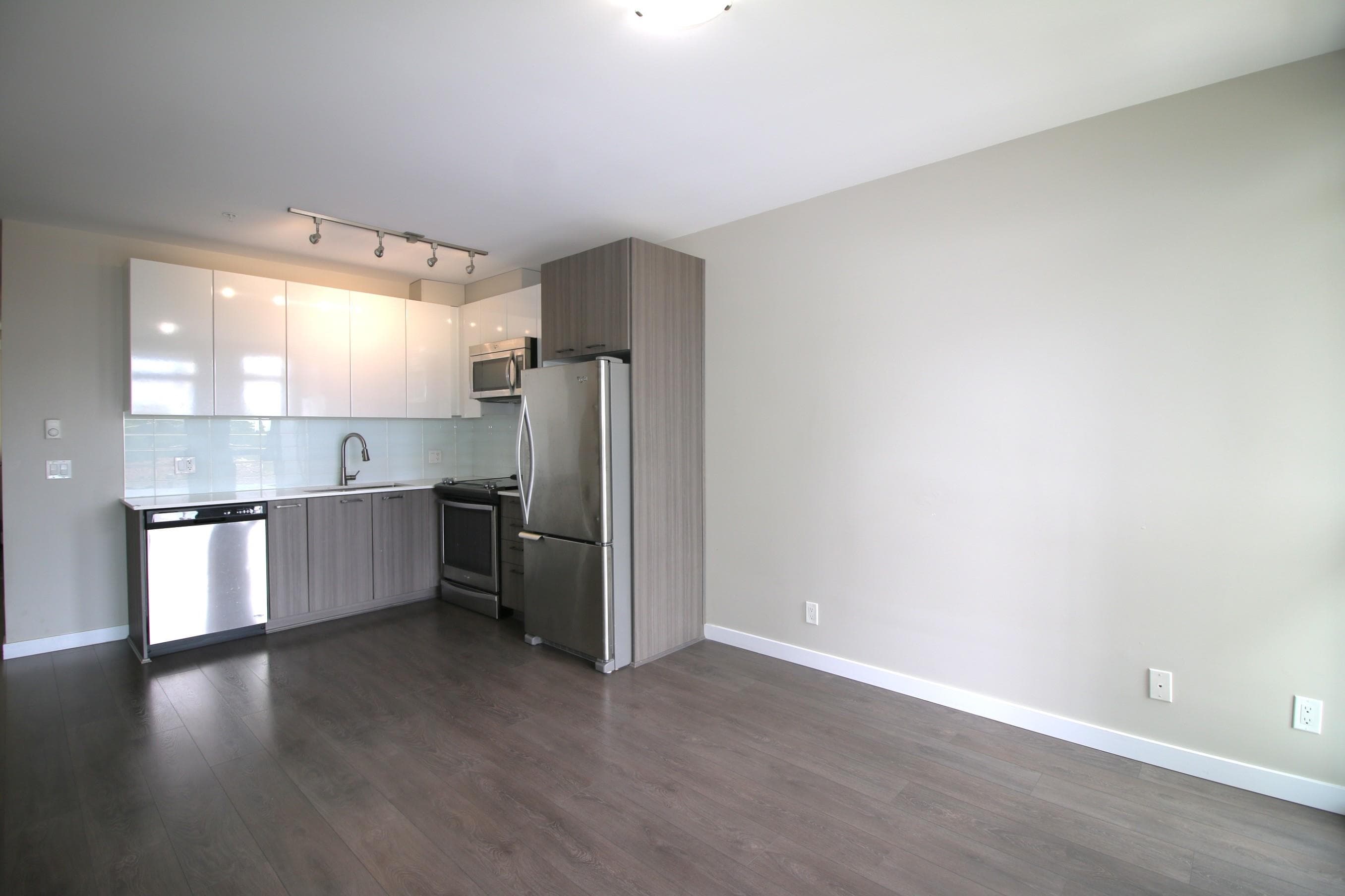 306 - 6555 Victoria Drive, Vancouver, V5P 3X8 — photo 3