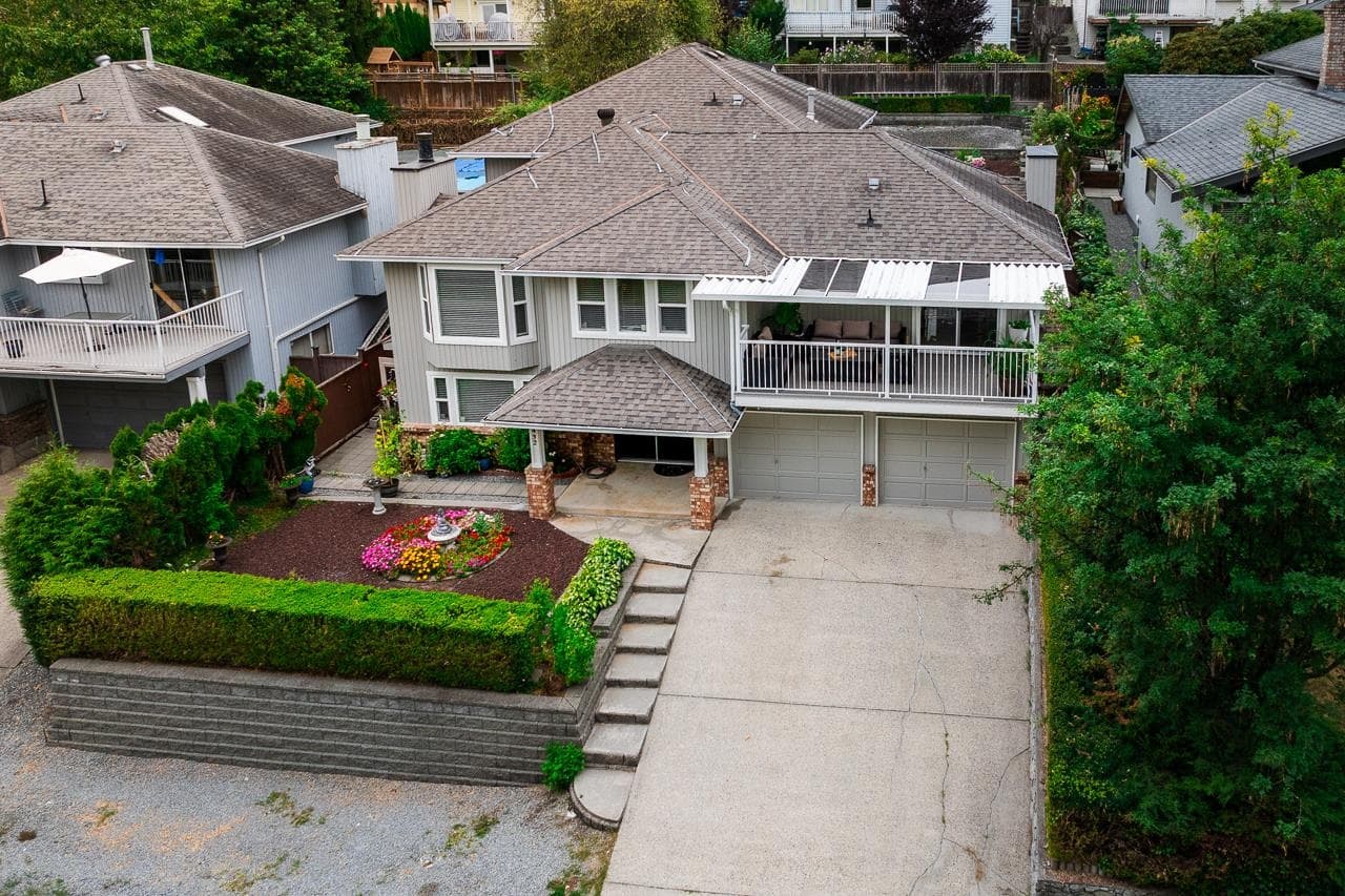 432 Riverview Crescent, Coquitlam, V3C 4X8 — photo 3
