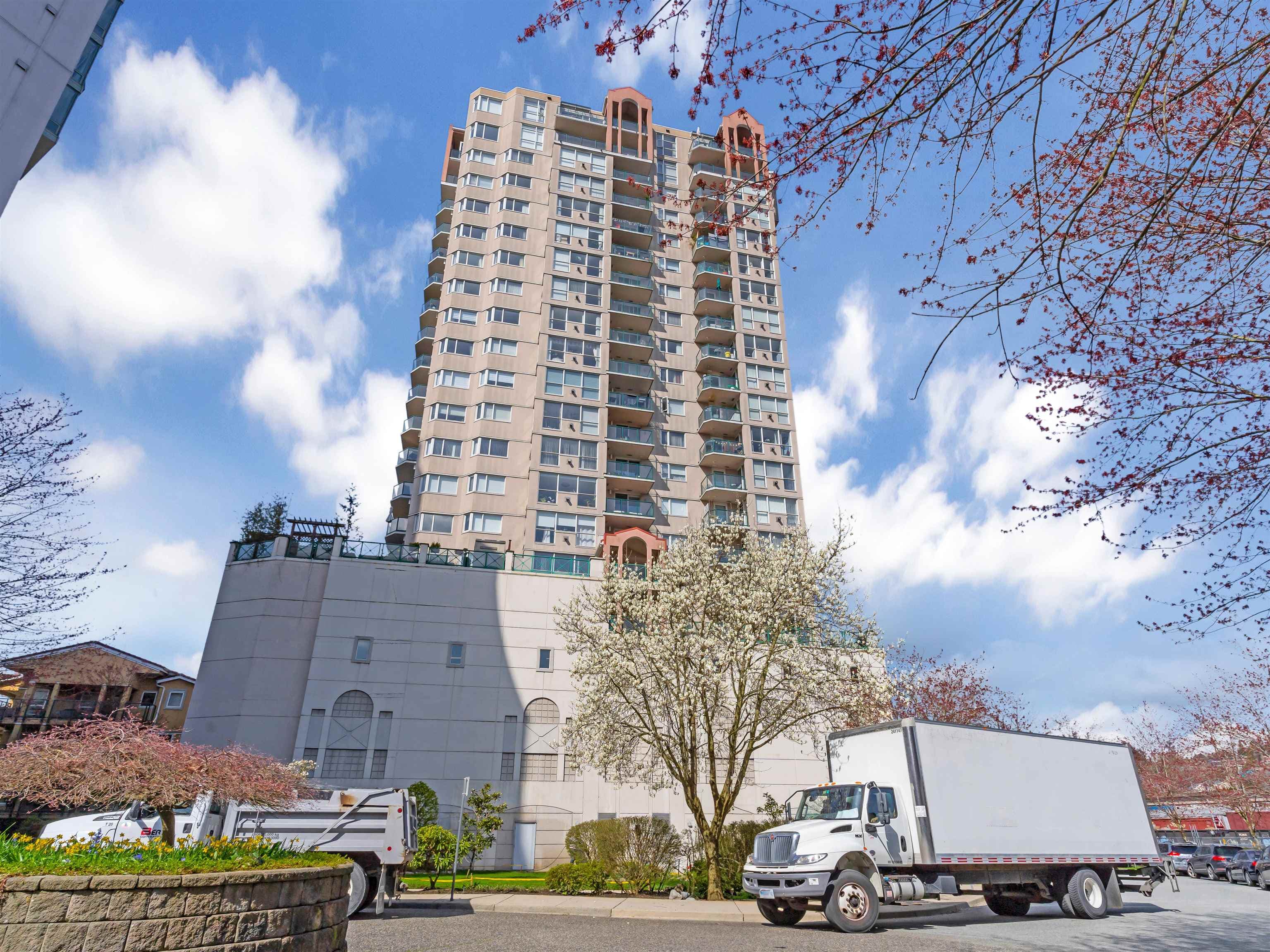2205 - 10 Laguna Court, New Westminster, V3M 6W3 — photo 4