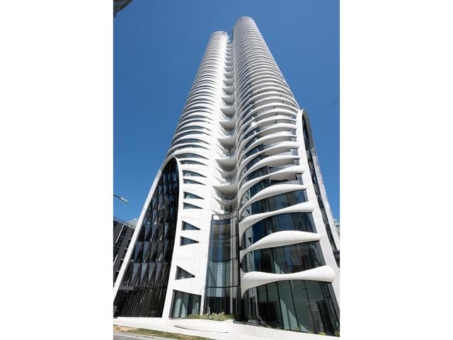 2204 - 1033 Nelson Street, Vancouver, V6E 0E5 — photo 1