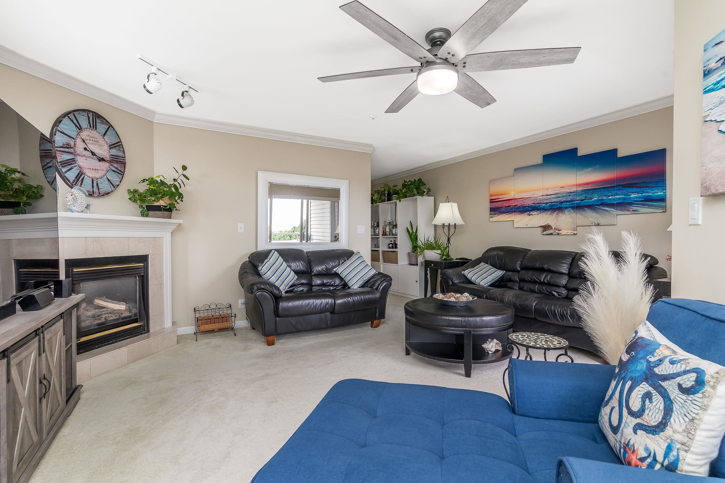 201 - 14934 Thrift Avenue, White Rock