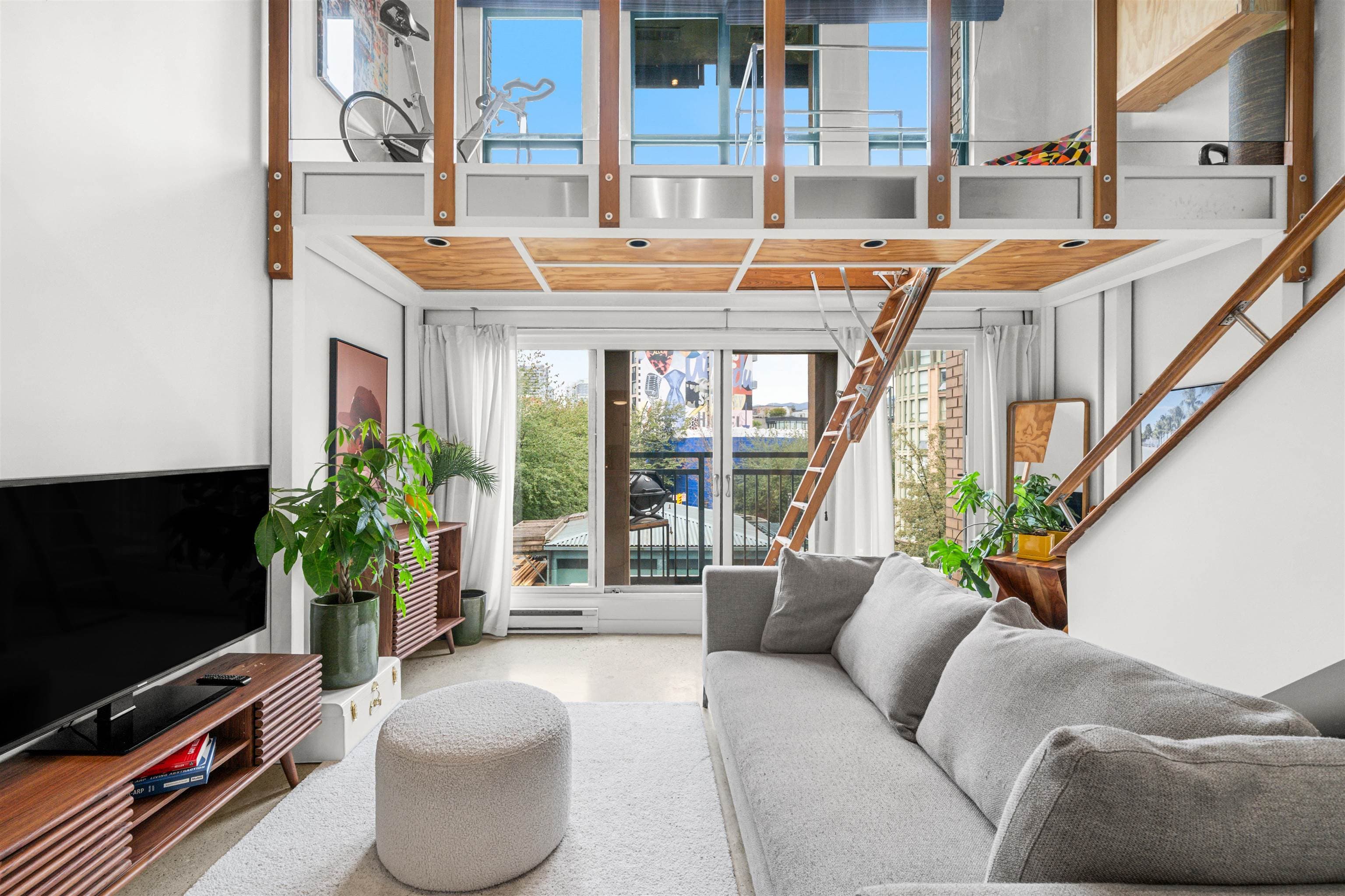 404 - 22 E Cordova Street, Vancouver, V6A 4G8 — photo 3