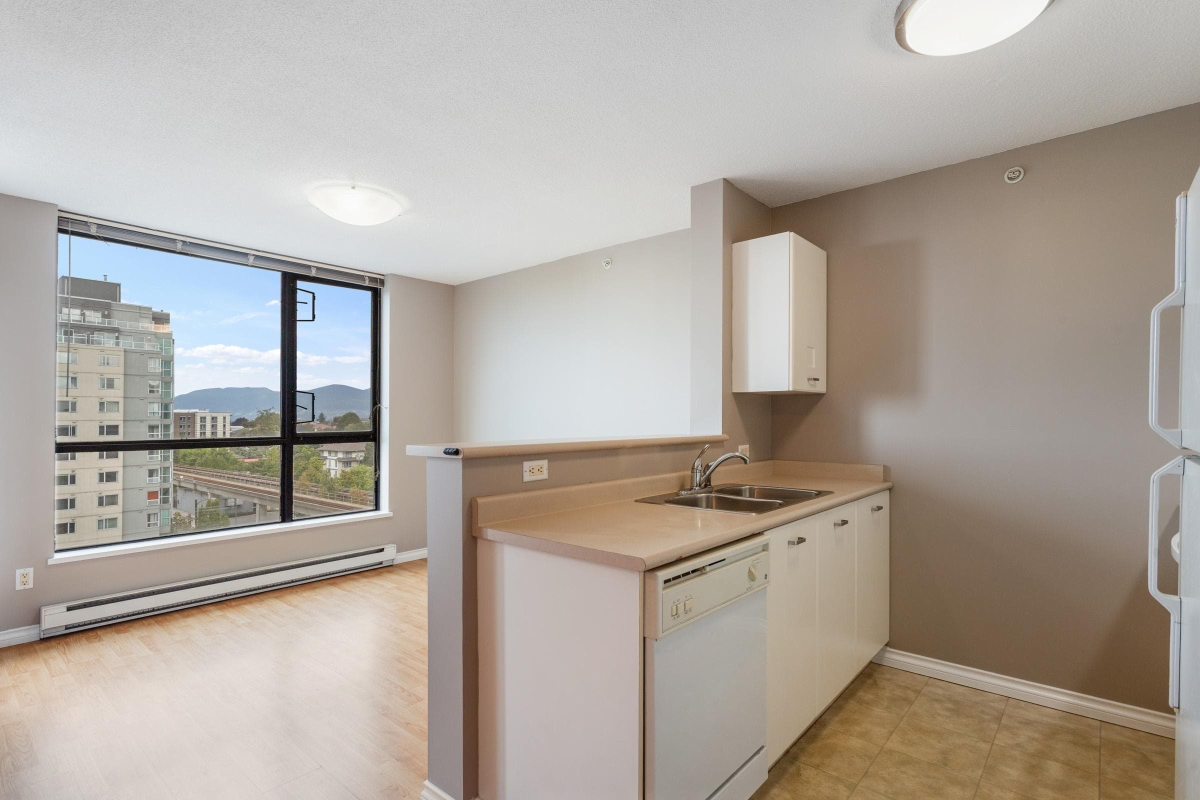 803 - 3438 Vanness Avenue, Vancouver, V5R 6E7 — photo 5