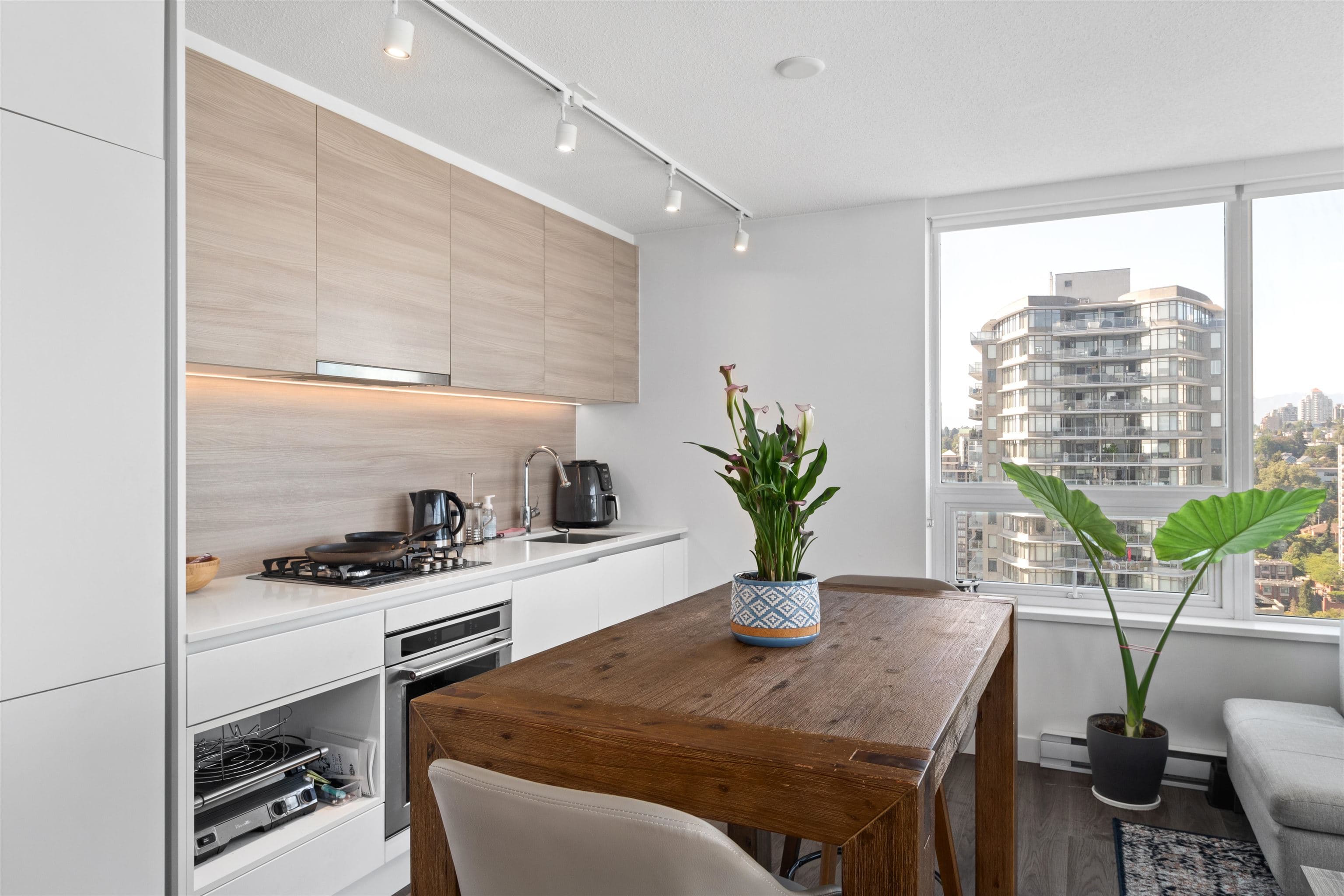 2711 - 908 Quayside Drive, New Westminster, V3M 0L4 — photo 3