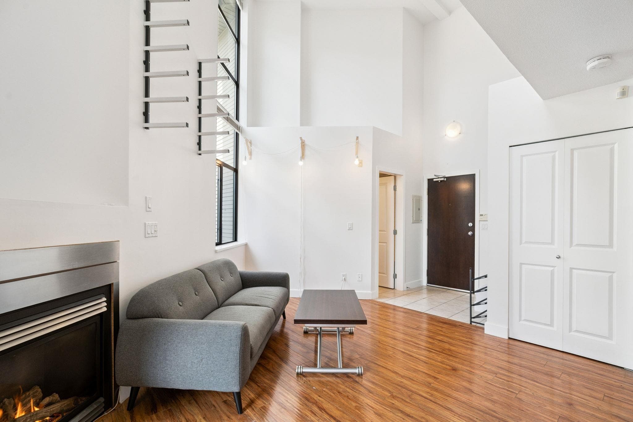 415 - 10866 City Parkway, Surrey, V3T 5W9 — photo 3