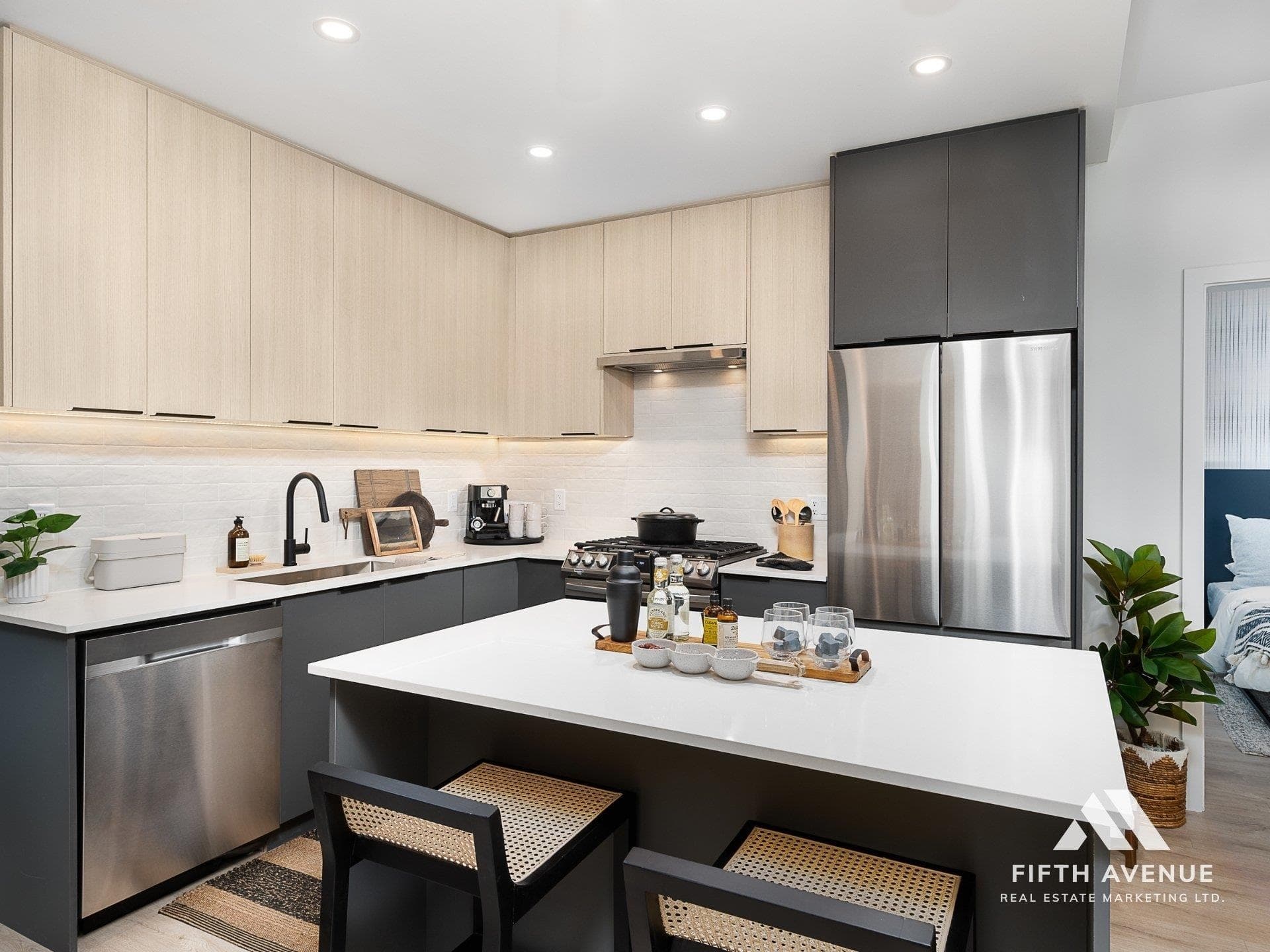 402 - 111 Buller Street, Port Moody, N0N 0N0 — photo 4