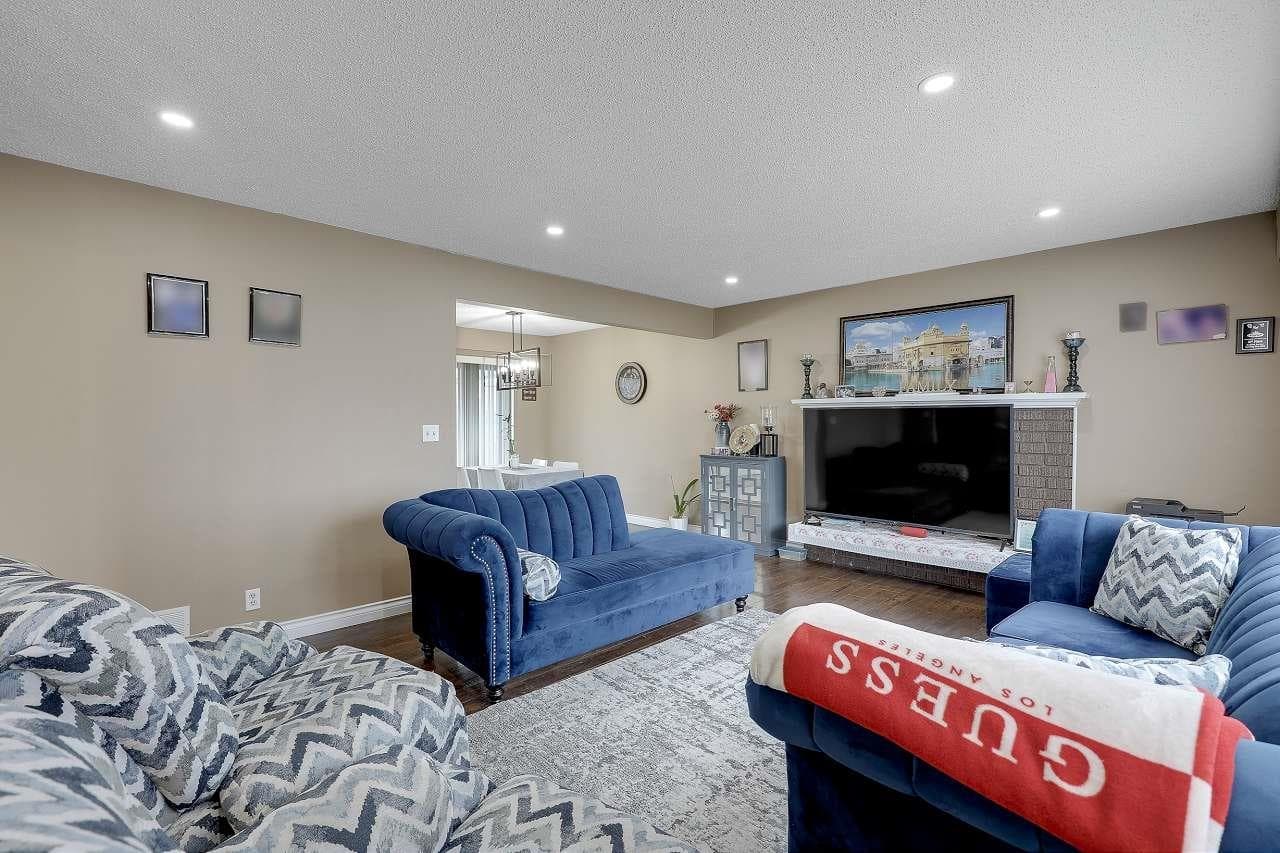 17816 59 Avenue, Surrey, V3S 1P5 — photo 4