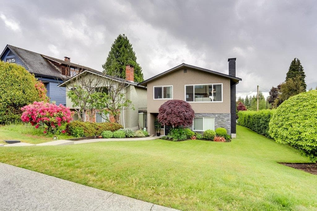 205 E 28th Street, North Vancouver