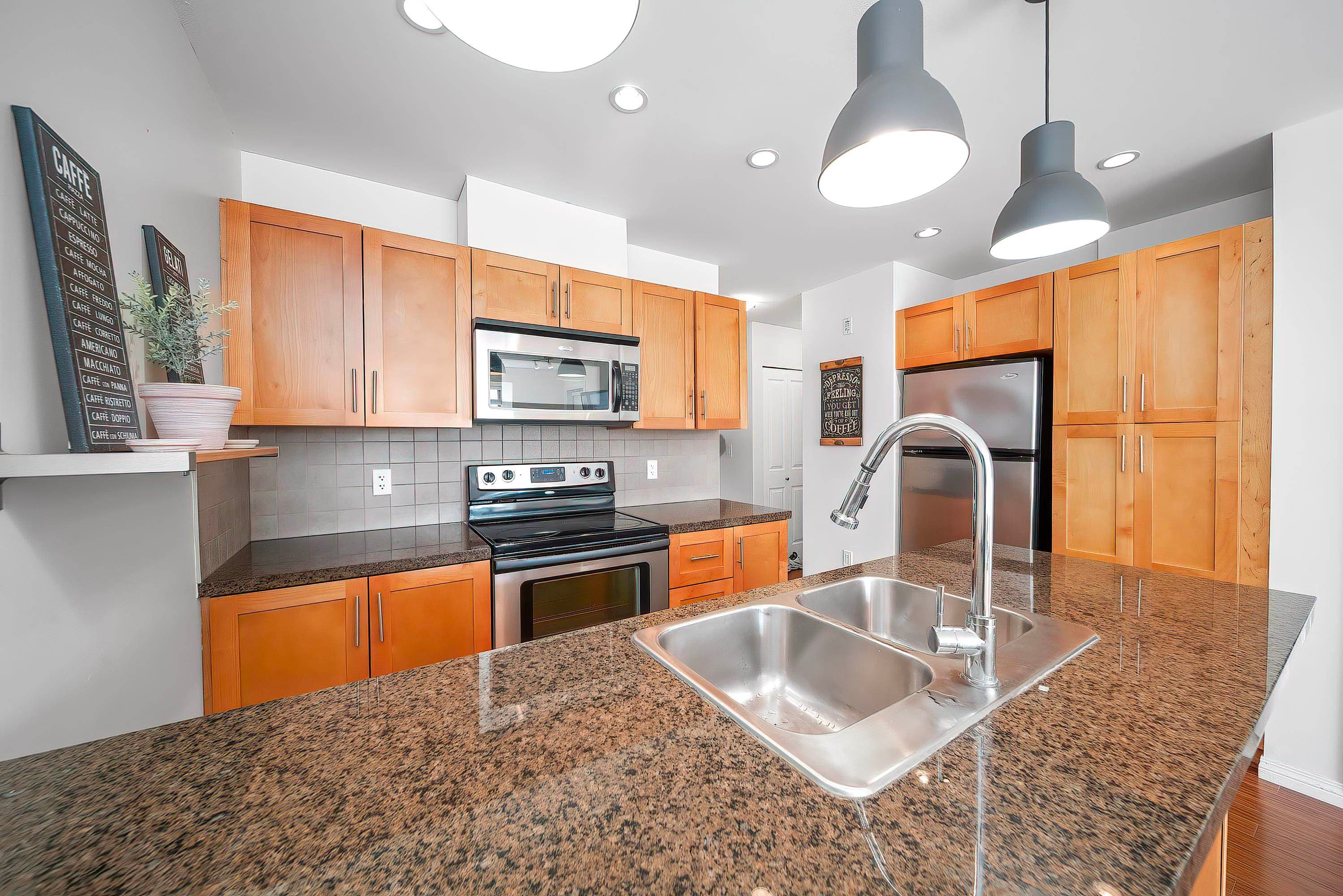 306 - 5000 Imperial Street, Burnaby, V5J 1C8 — photo 3