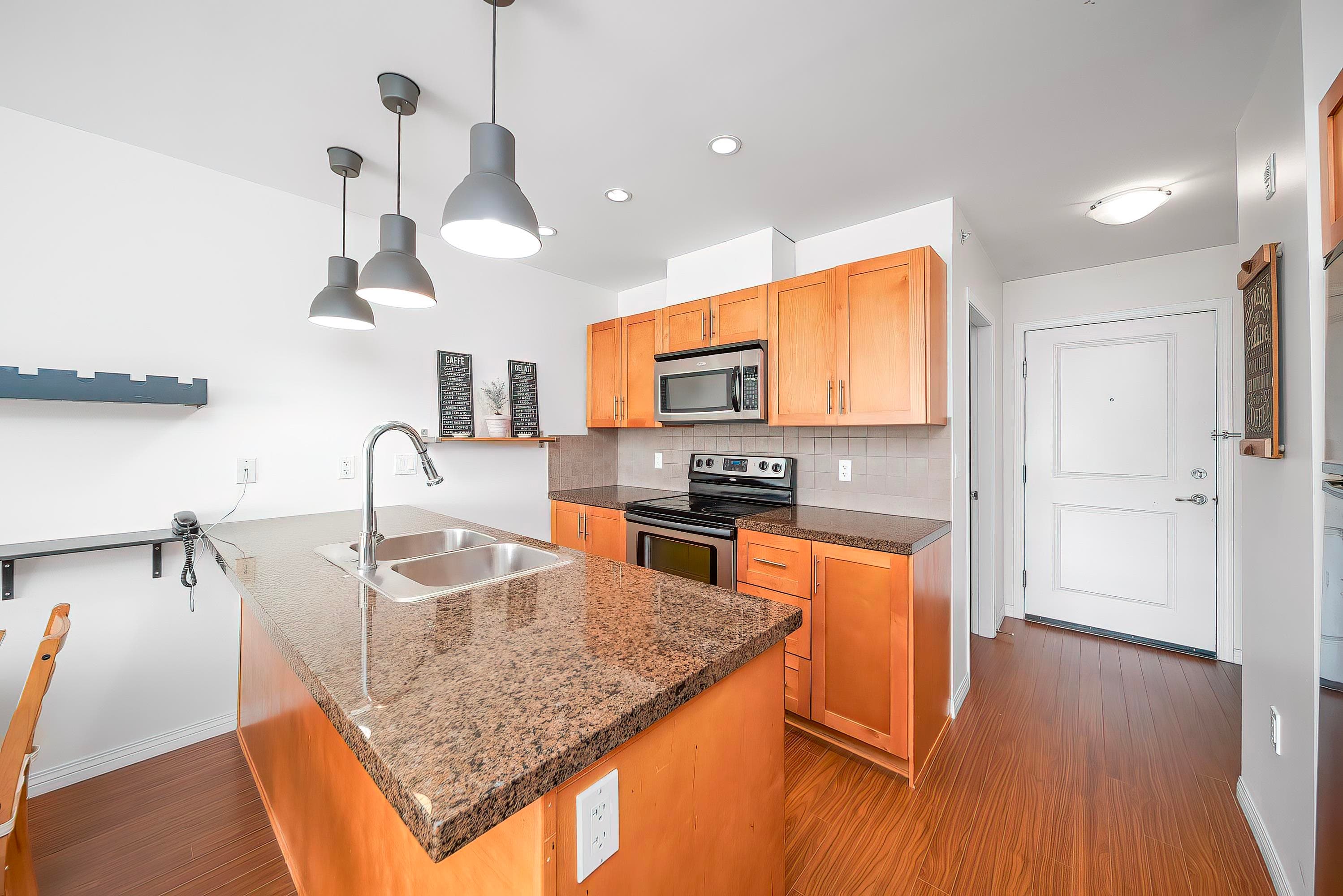306 - 5000 Imperial Street, Burnaby, V5J 1C8 — photo 4