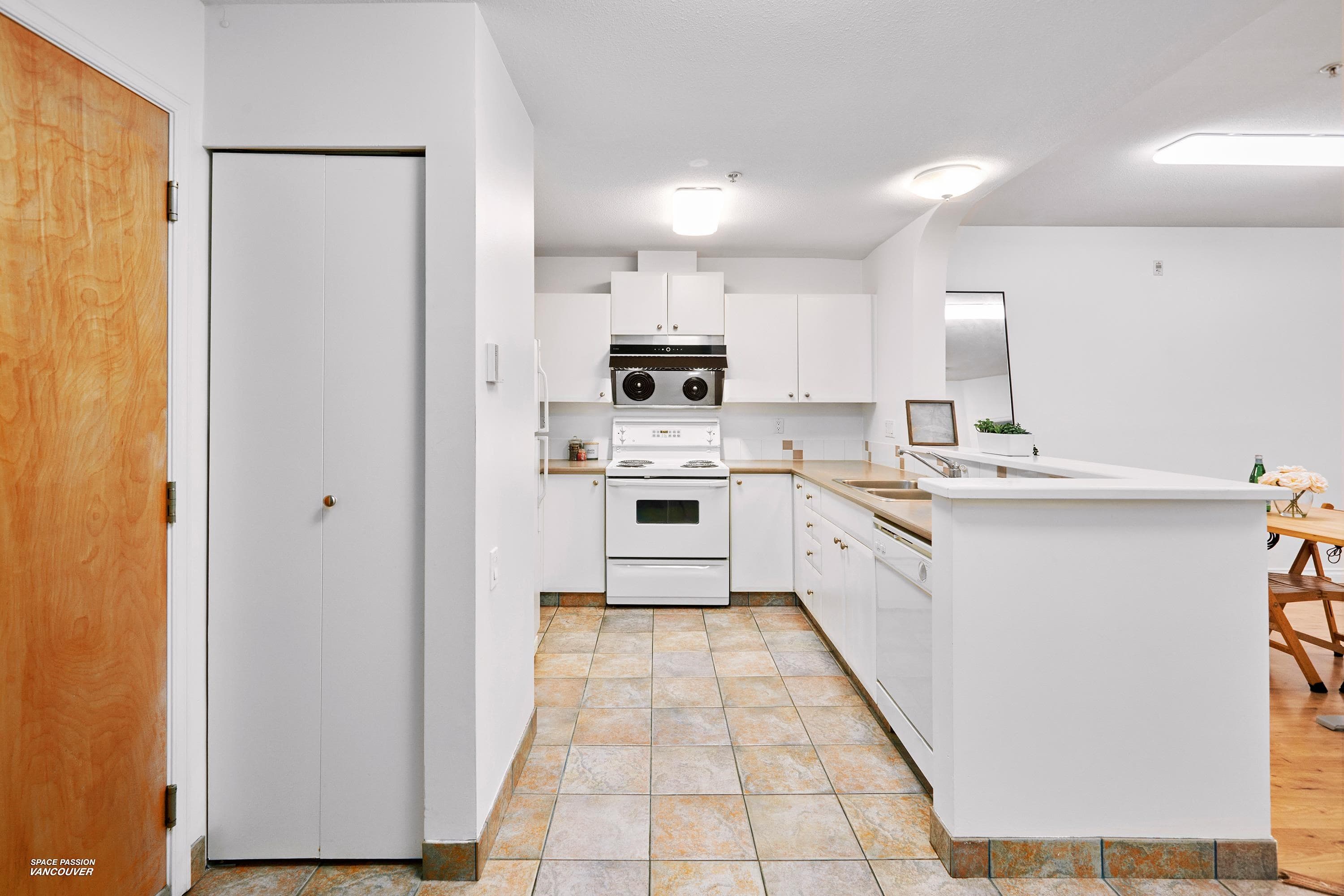 111 - 6833 Village Green, Burnaby, V5E 4M1 — photo 4