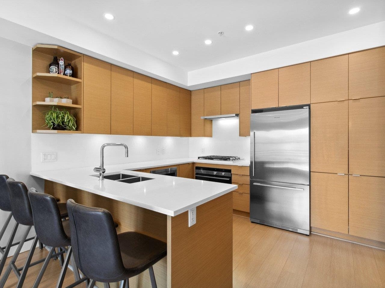 208 - 2528 Collingwood Street, Vancouver, V6R 0C1 — photo 1