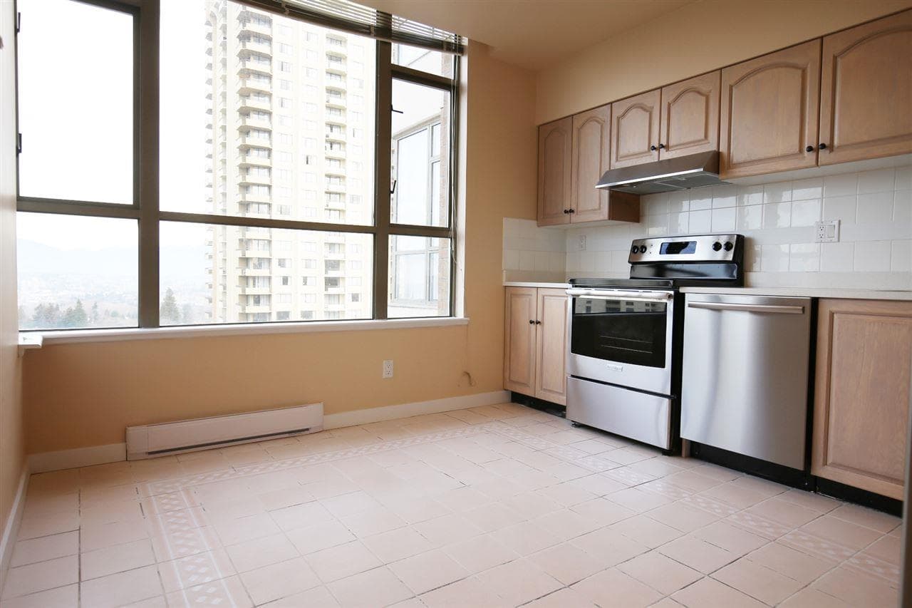 1001 - 5885 Olive Avenue, Burnaby, V5H 4N8 — photo 4