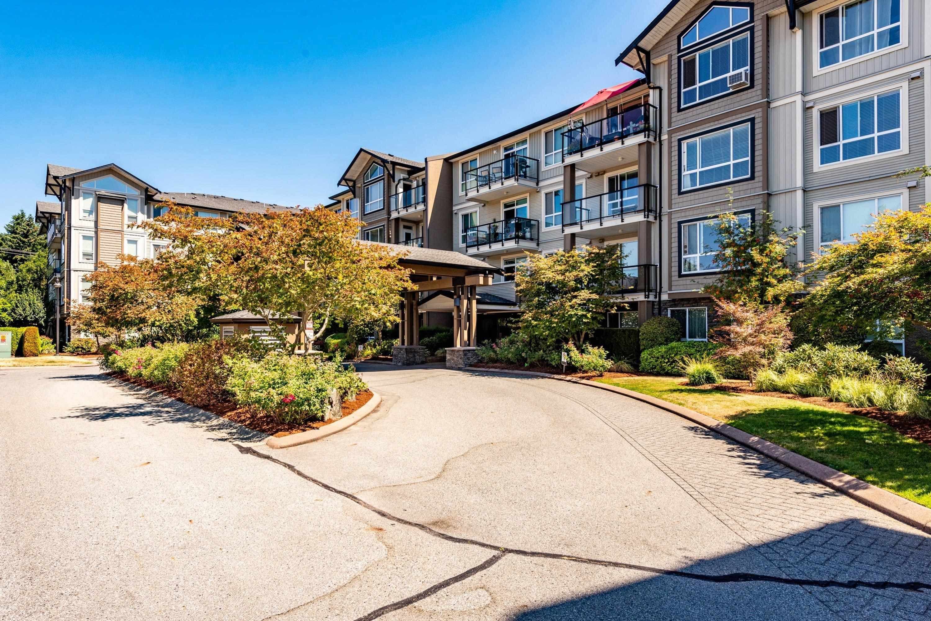 222 - 32729 Garibaldi Drive, Abbotsford, V2T 0A6 — photo 1