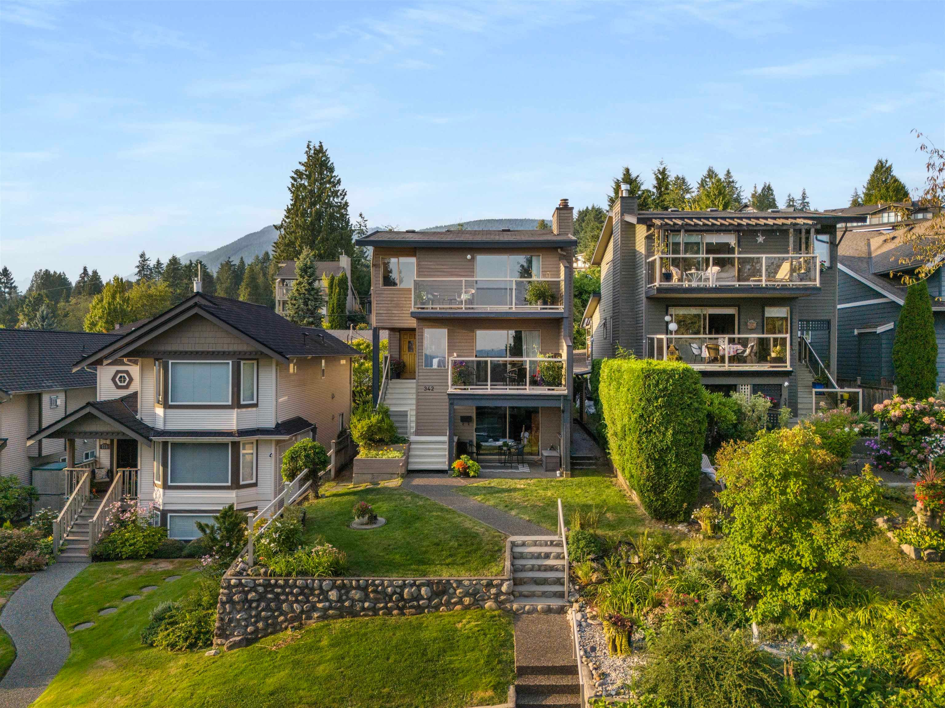 342 E 26th Street, North Vancouver