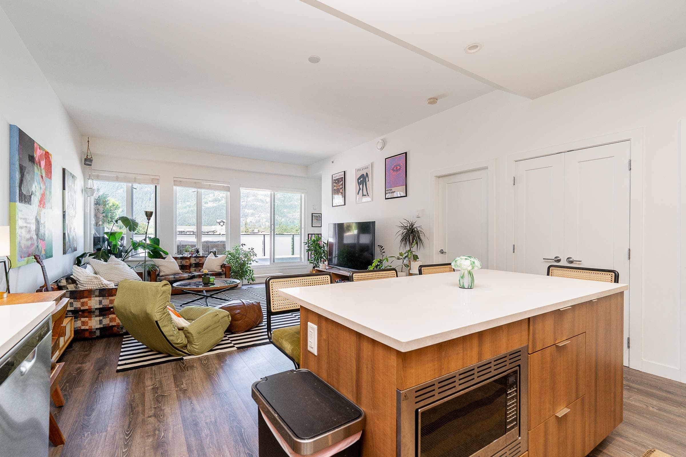 603 - 1365 Pemberton Avenue, Squamish, V8B 1B7 — photo 3