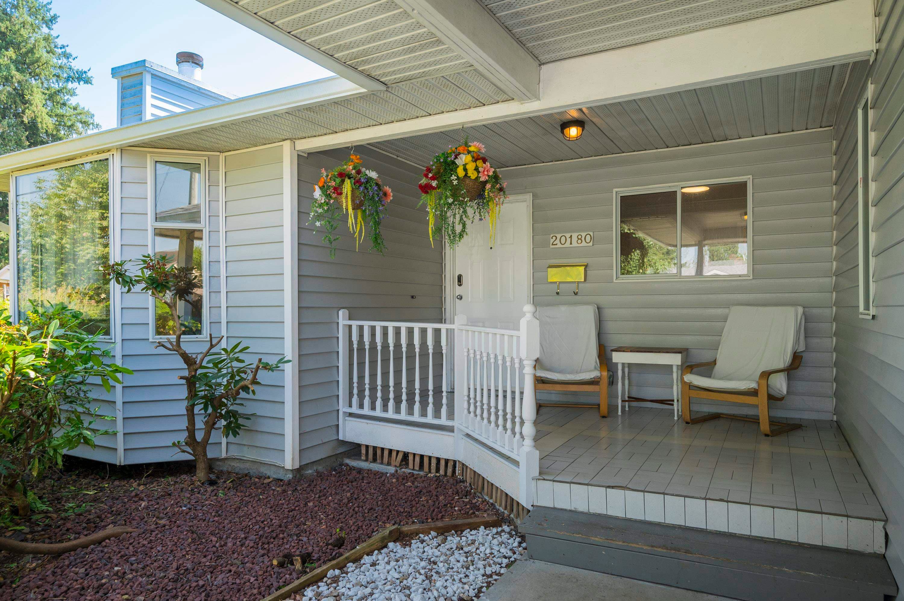 20180 Wanstead Street, Maple Ridge, V2X 1H8 — photo 2