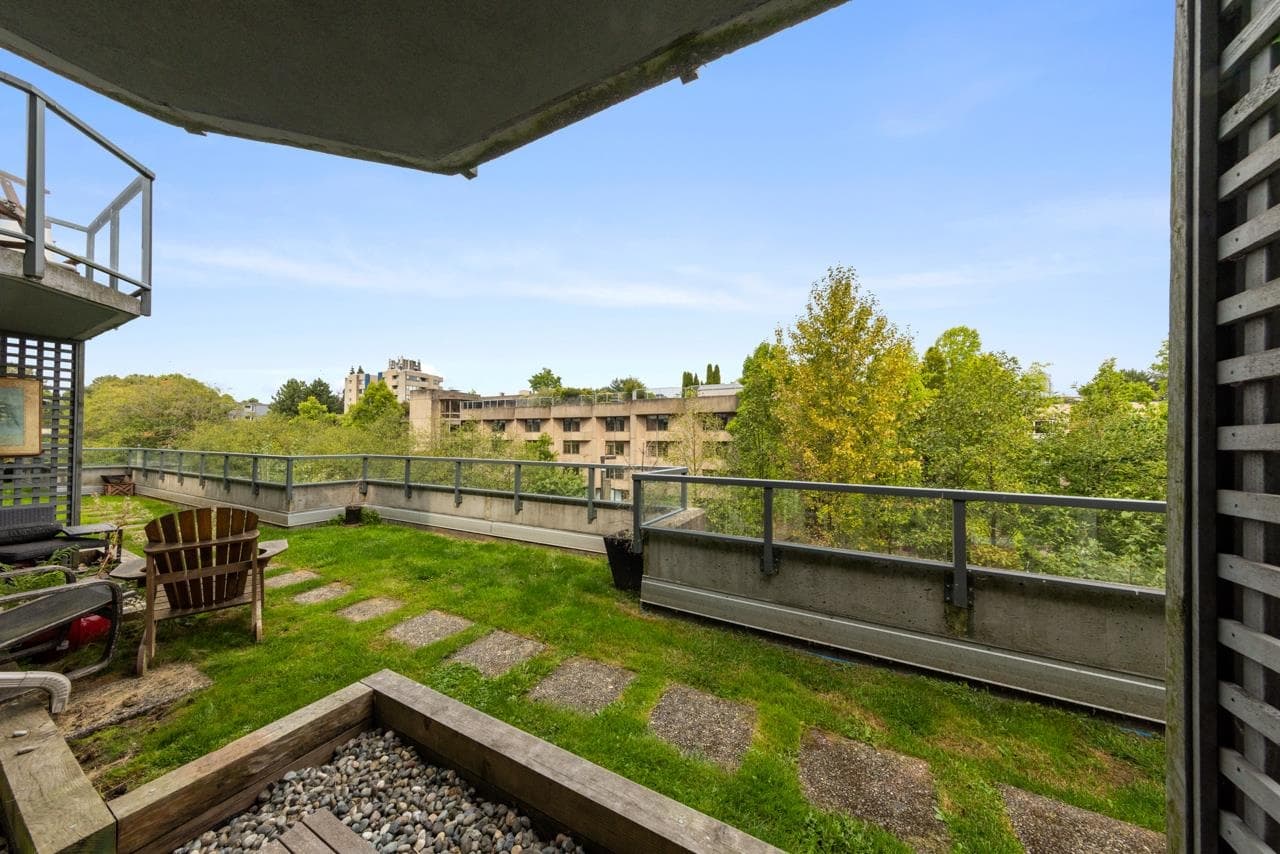 22 - 1345 W 4th Avenue, Vancouver, V6H 3Y8 — photo 1