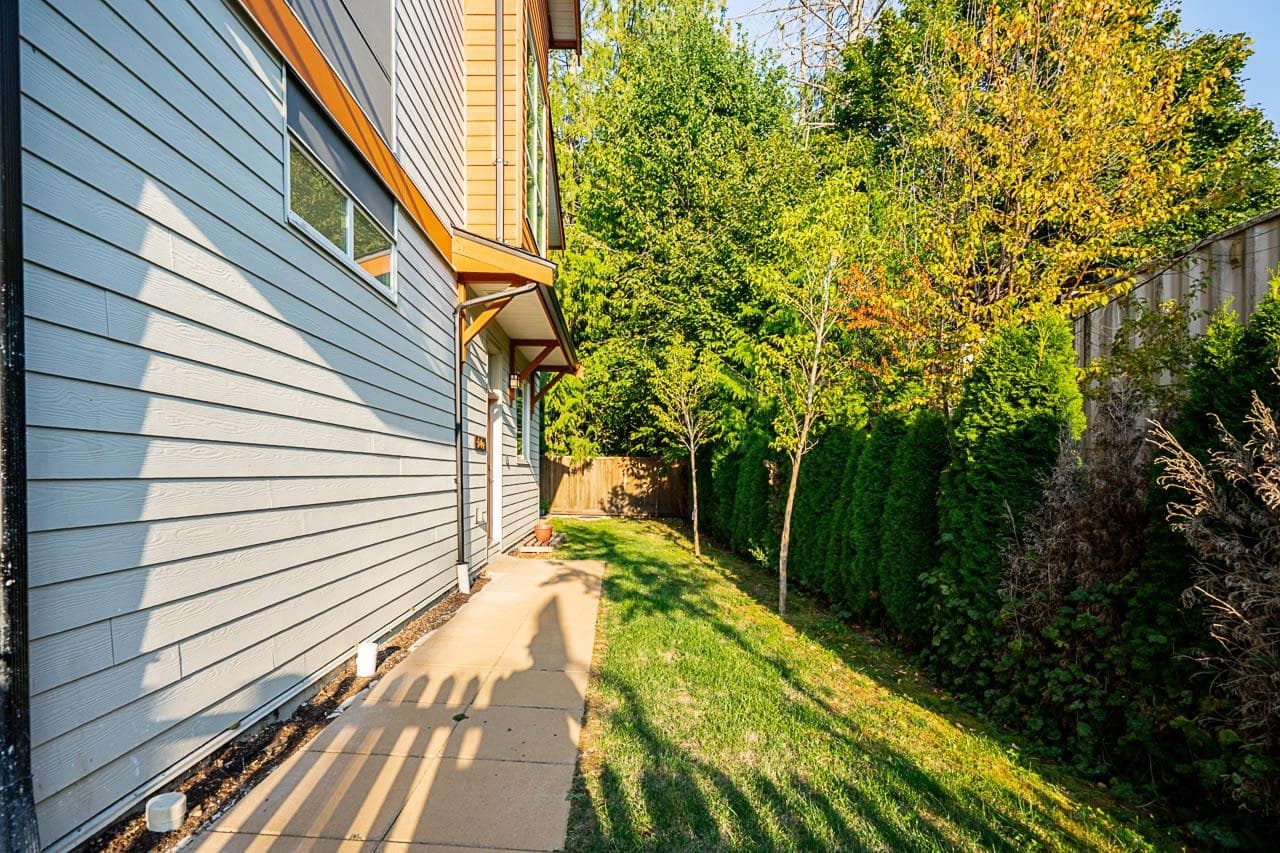 18 - 5960 142 Street Street, Surrey, V3X 1C8 — photo 4