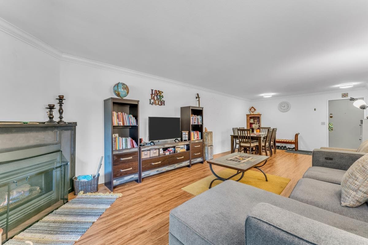 102 - 9682 134 Street, Surrey, V3T 5L6 — photo 3