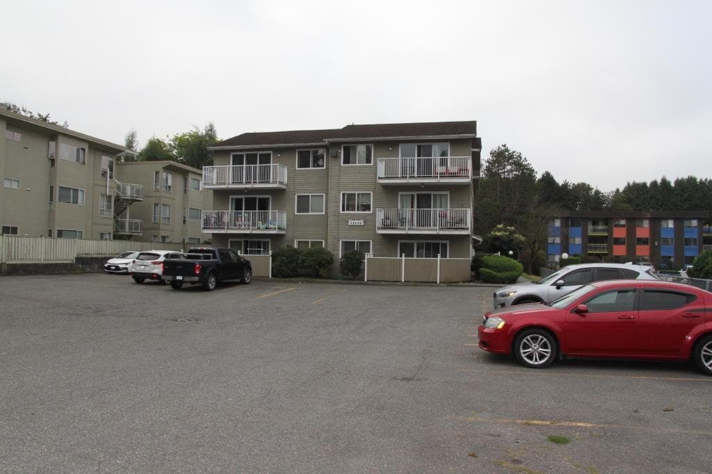 301 - 33664 Marshall Road, Abbotsford