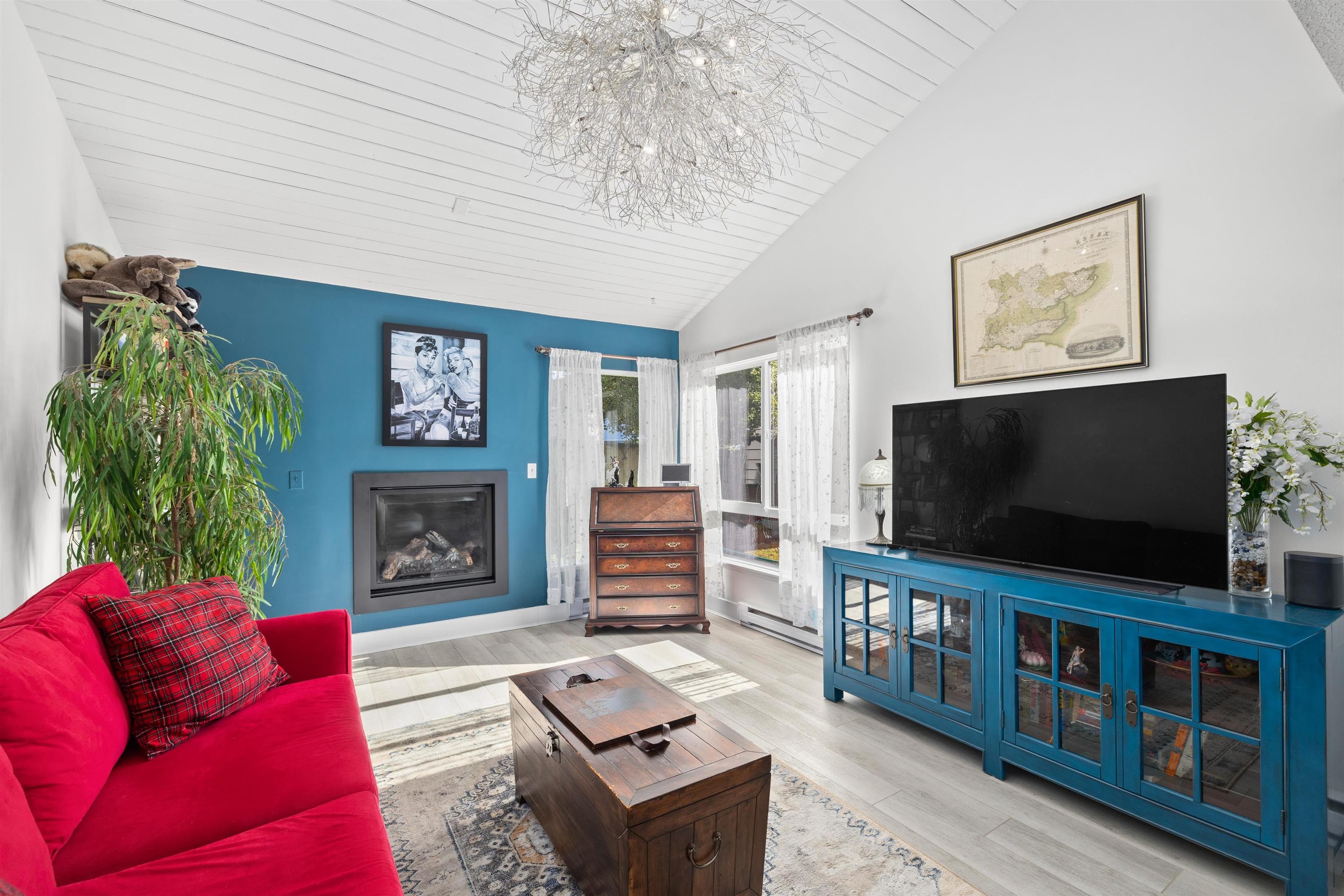 6233 E Greenside Drive, Surrey, V3S 5M8 — photo 5