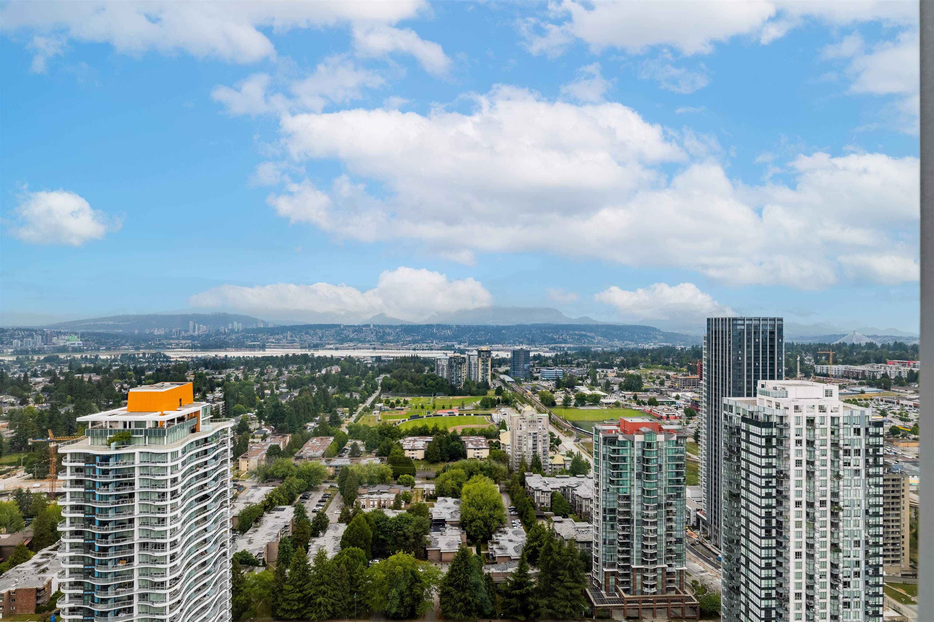 4105 - 13350 Central Ave Avenue, Surrey, V3T 0S1 — photo 2