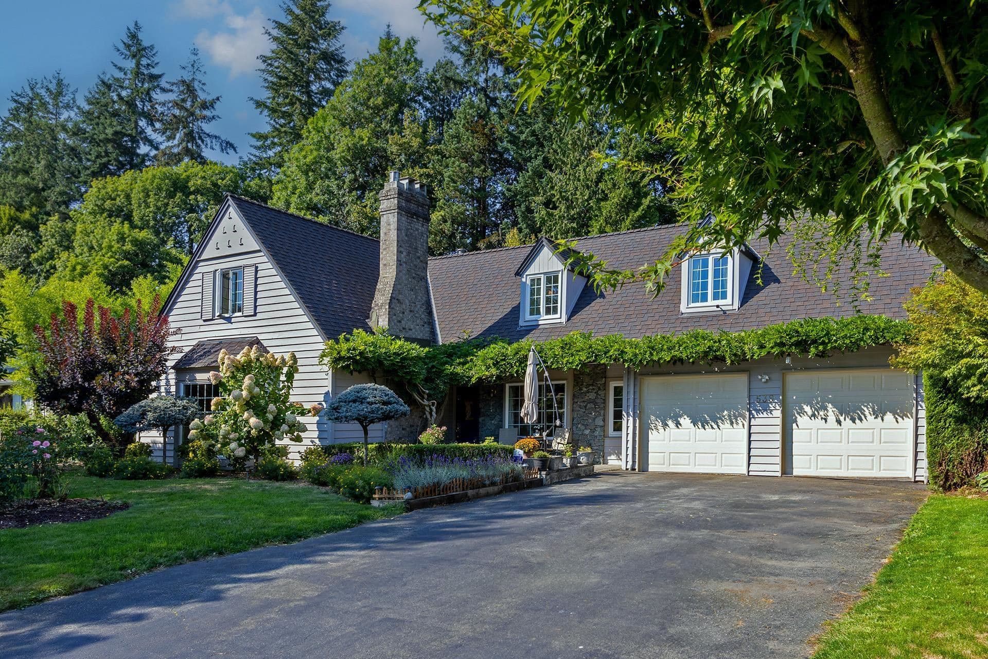 539 Newcroft Place, West Vancouver, V7T 1W9 — photo 2
