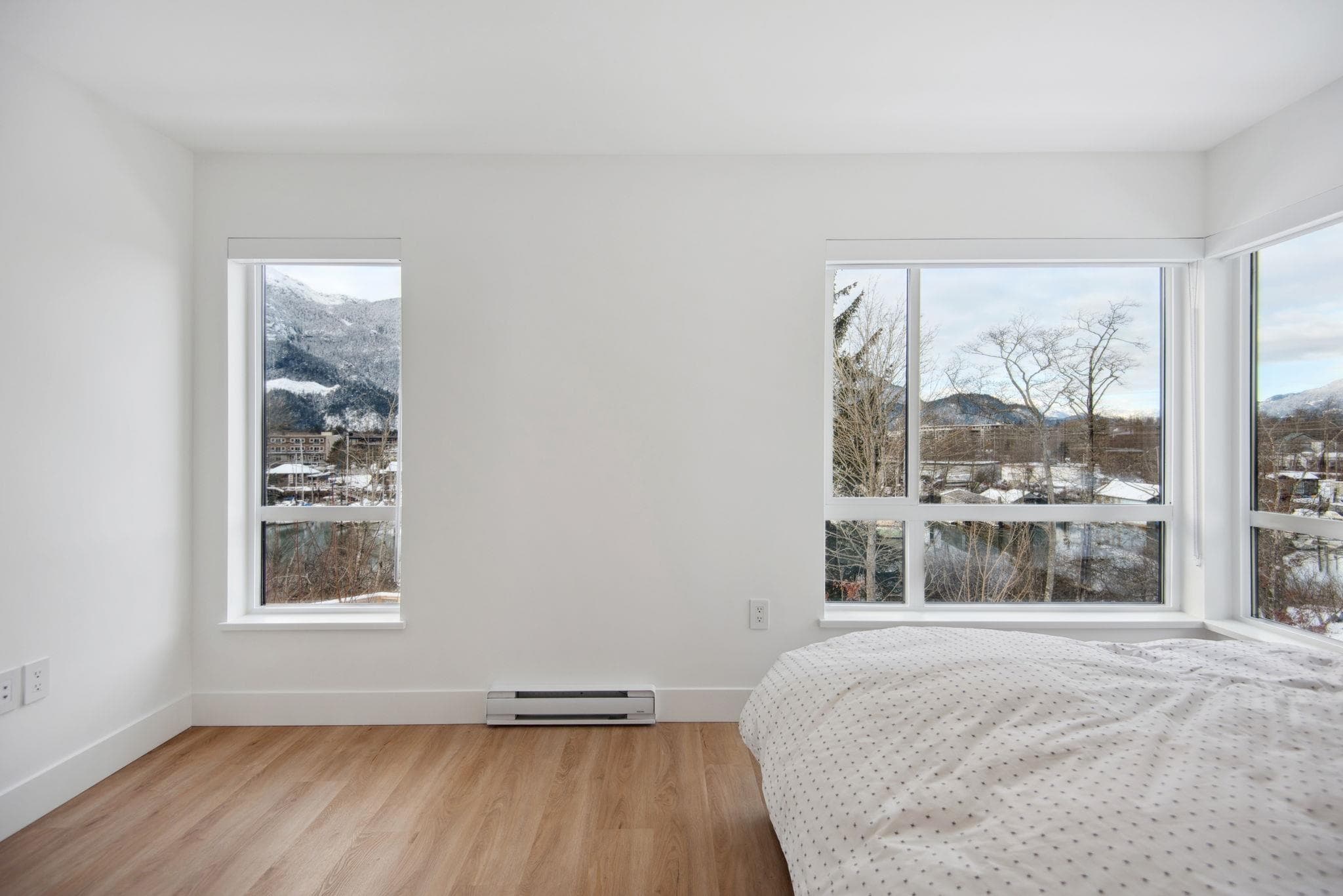 38087 Helm Way, Squamish