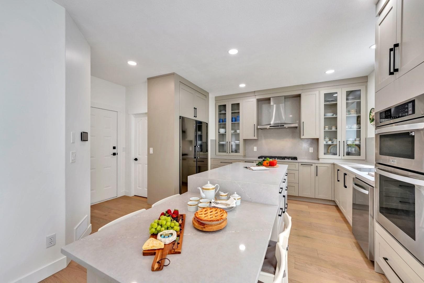 2501 Mica Place, Coquitlam, V3E 3K7 — photo 4