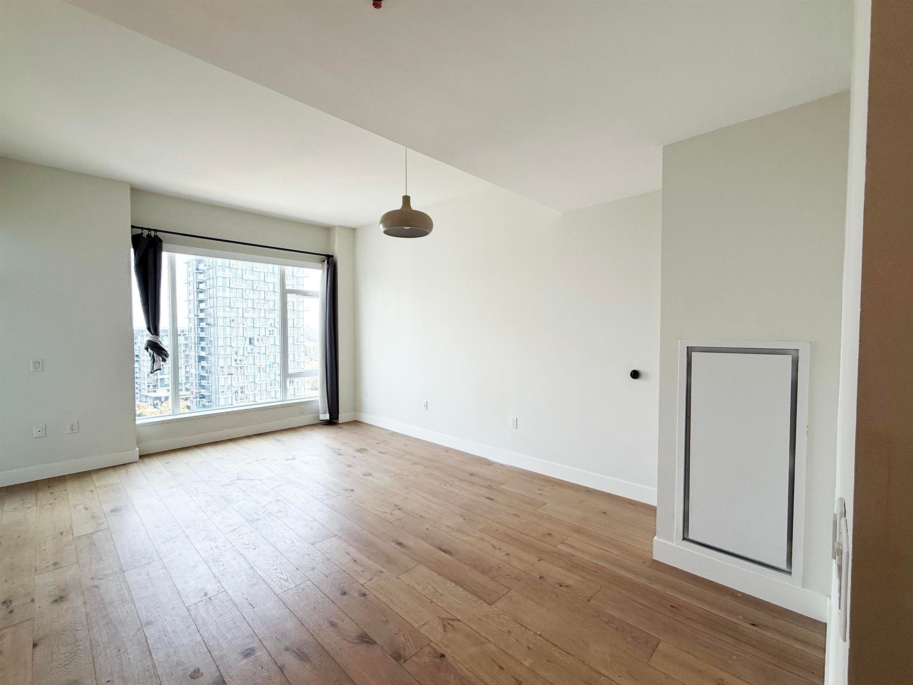 1702 - 8533 River District Crossing, Vancouver, V5S 0H2 — photo 2