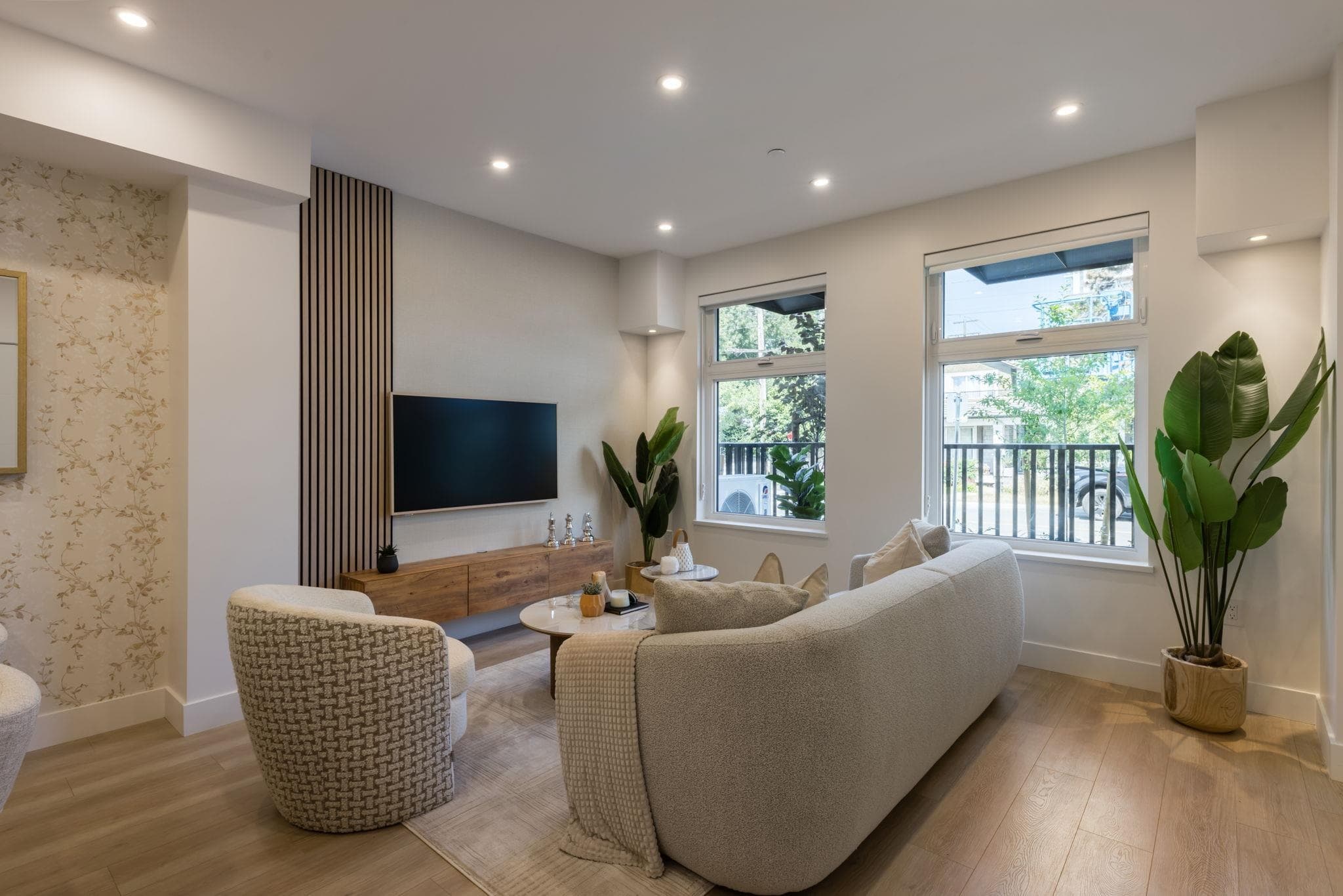 112 - 342 Mountain Highway, North Vancouver