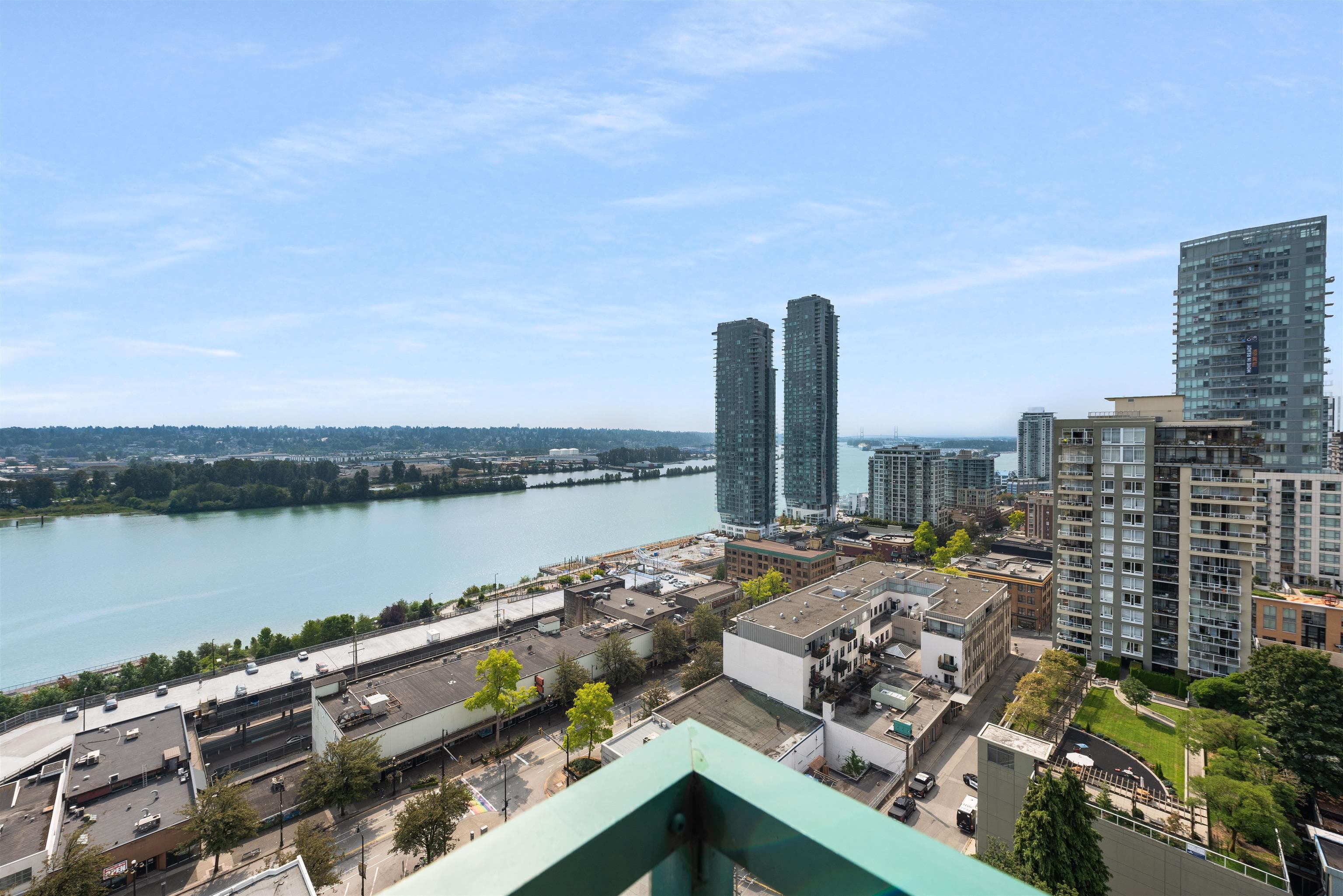 1602 - 420 Carnarvon Street, New Westminster, V3L 5P1 — photo 1