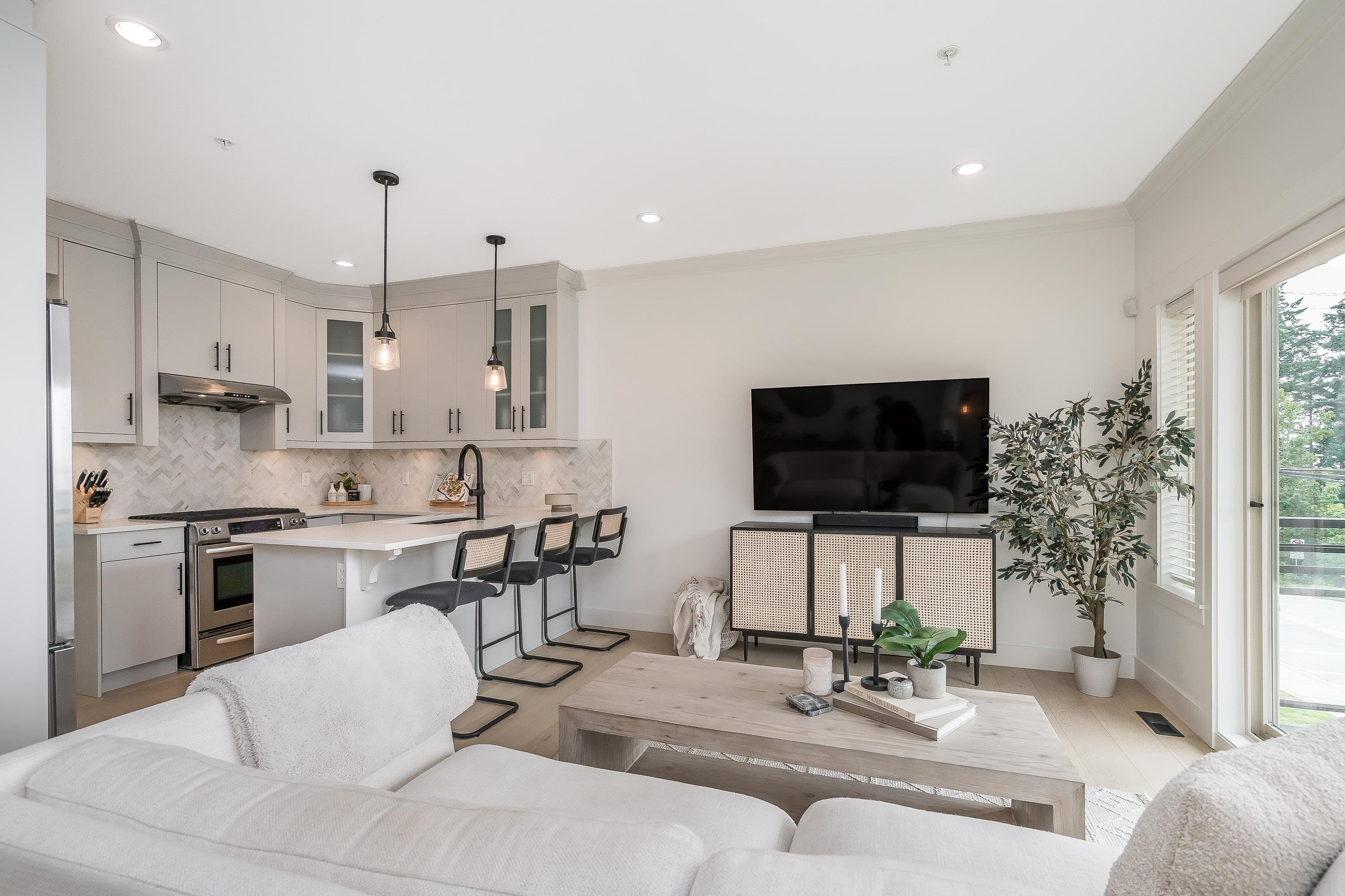 3 - 1424 Everall Street, White Rock, V4B 3S8 — photo 1