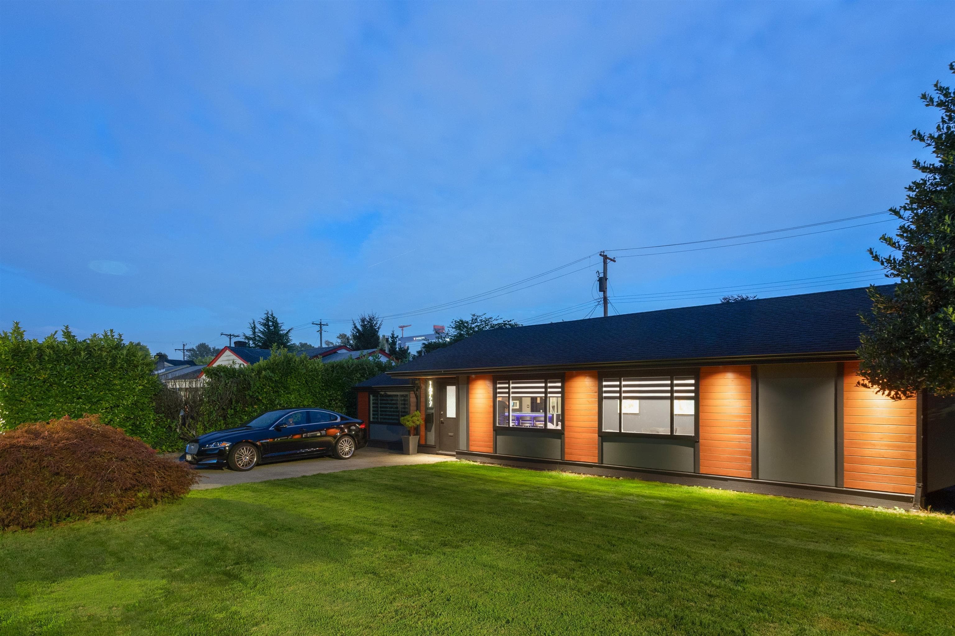 1249 Alderwood Place, North Vancouver, V7P 1K2 — photo 3