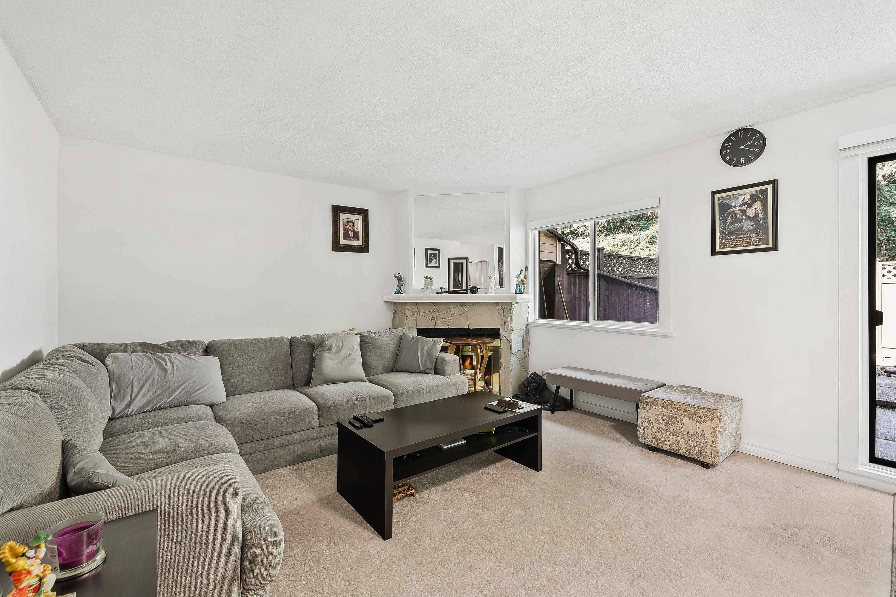 13345 70b Avenue, Surrey, V3W 7Z3 — photo 3