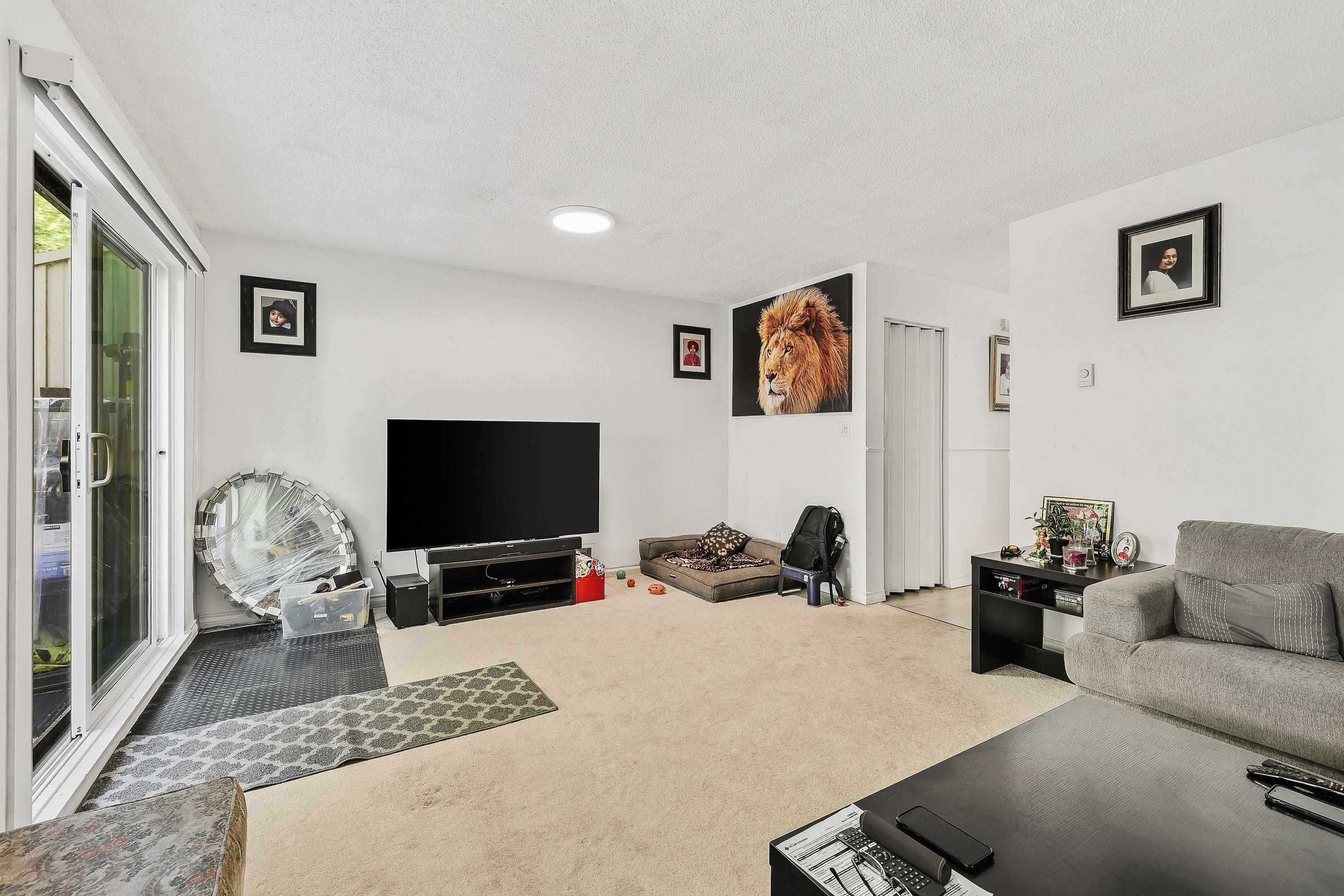 13345 70b Avenue, Surrey, V3W 7Z3 — photo 5