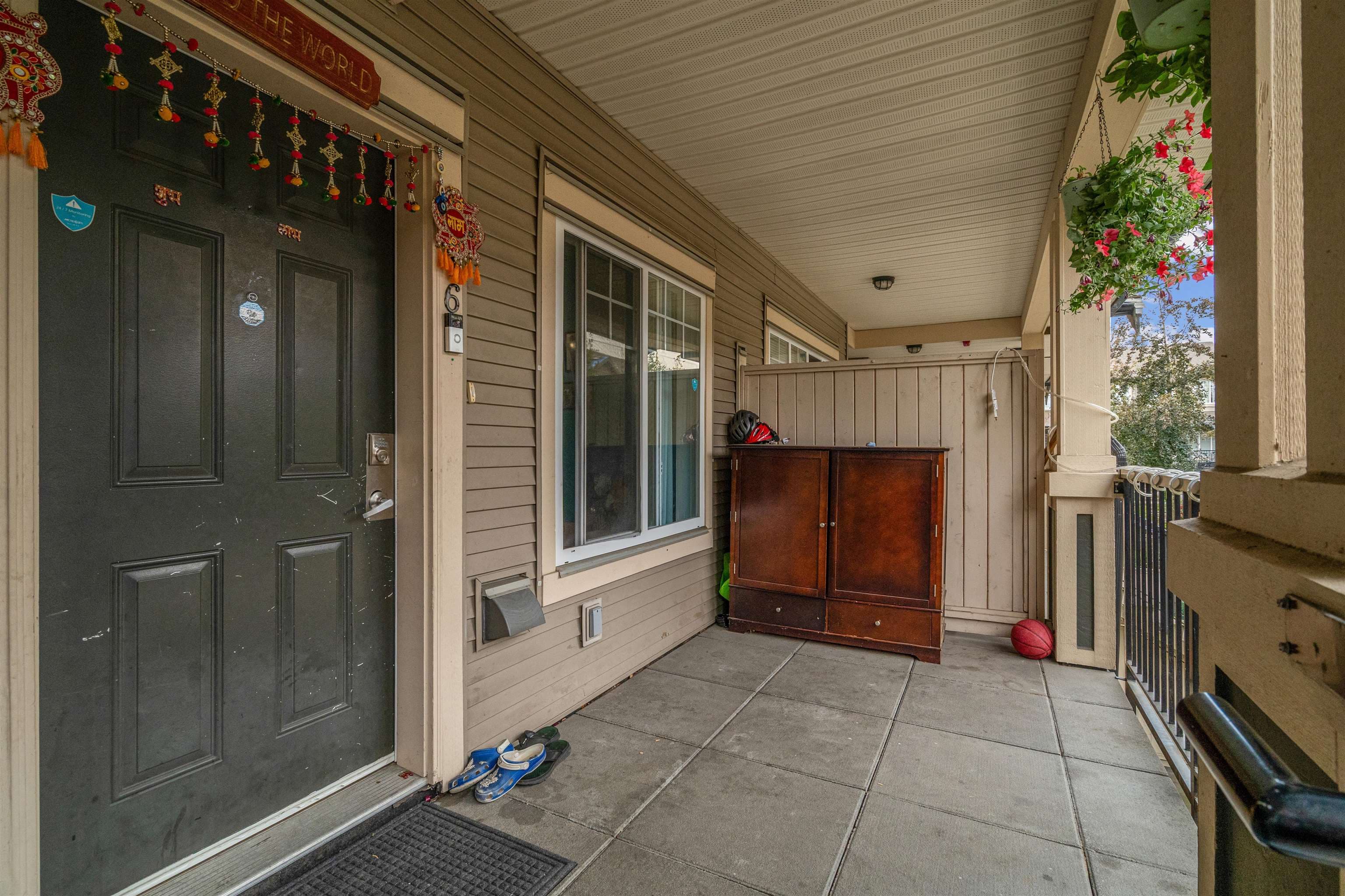 216 - 13958 108 Avenue, Surrey, V3T 0B4 — photo 2
