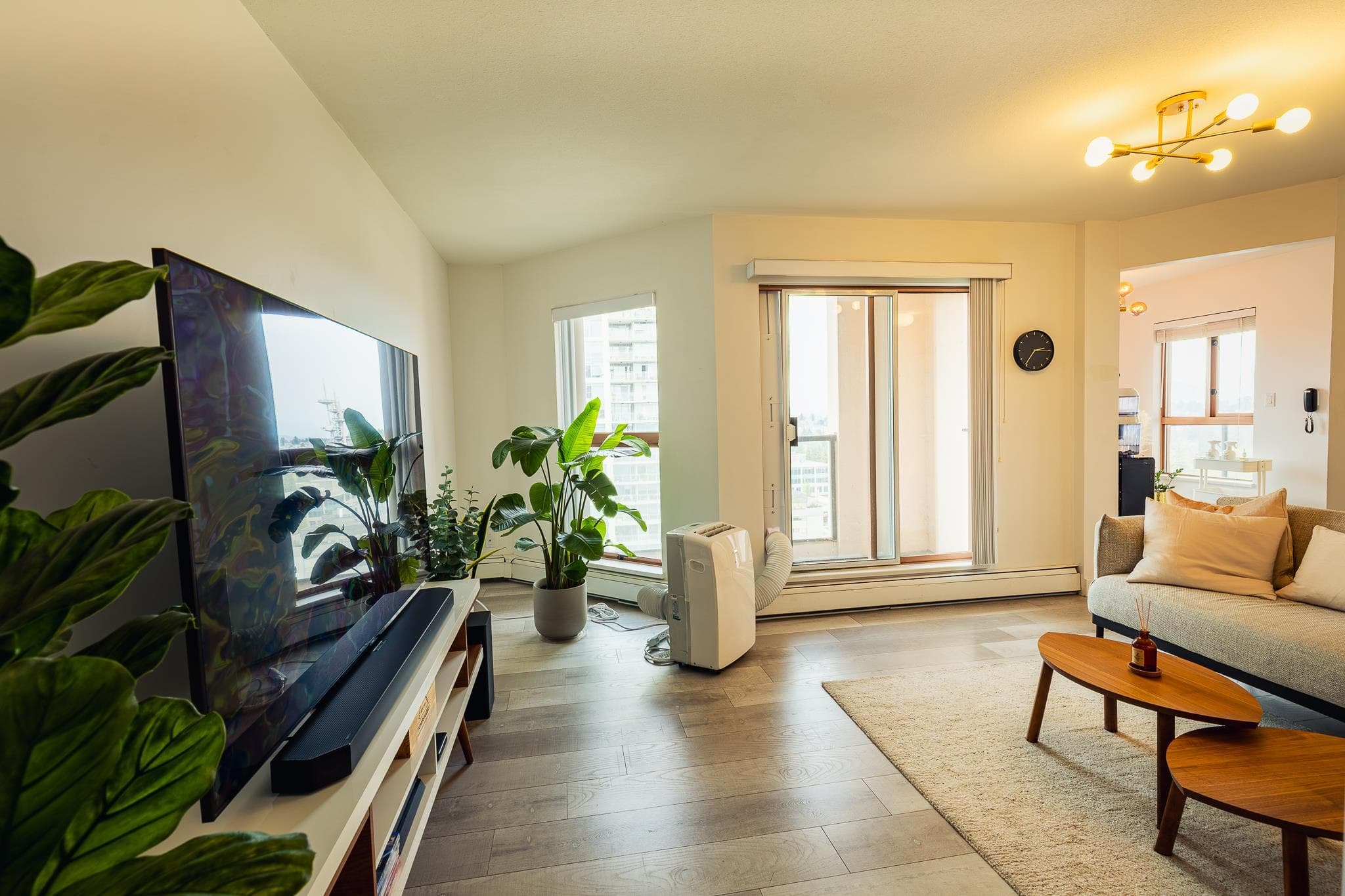 1705 - 612 Fifth Avenue, New Westminster, V3M 1X5 — photo 4
