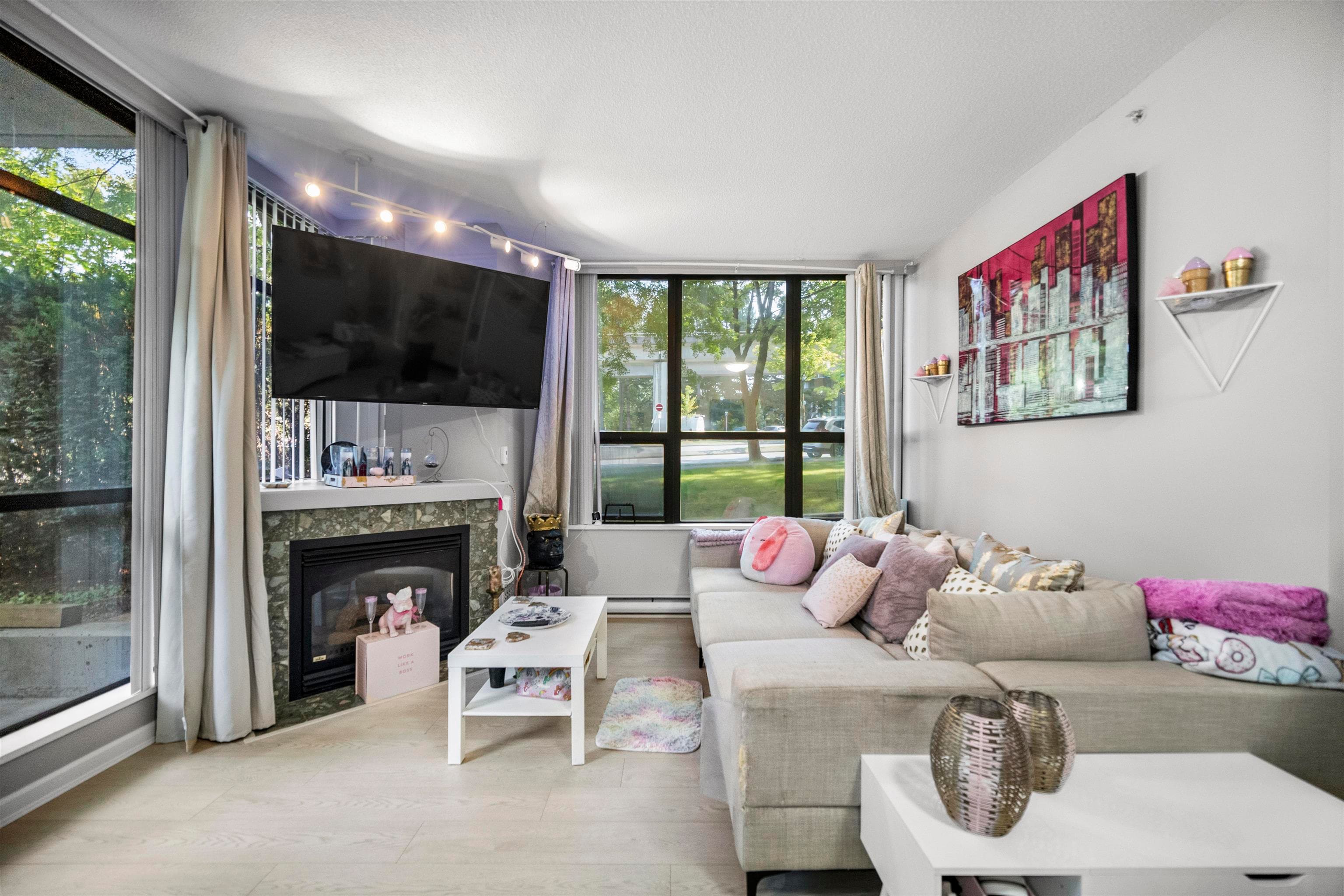 101 - 10899 University Drive, Surrey, V3T 5V2 — photo 2