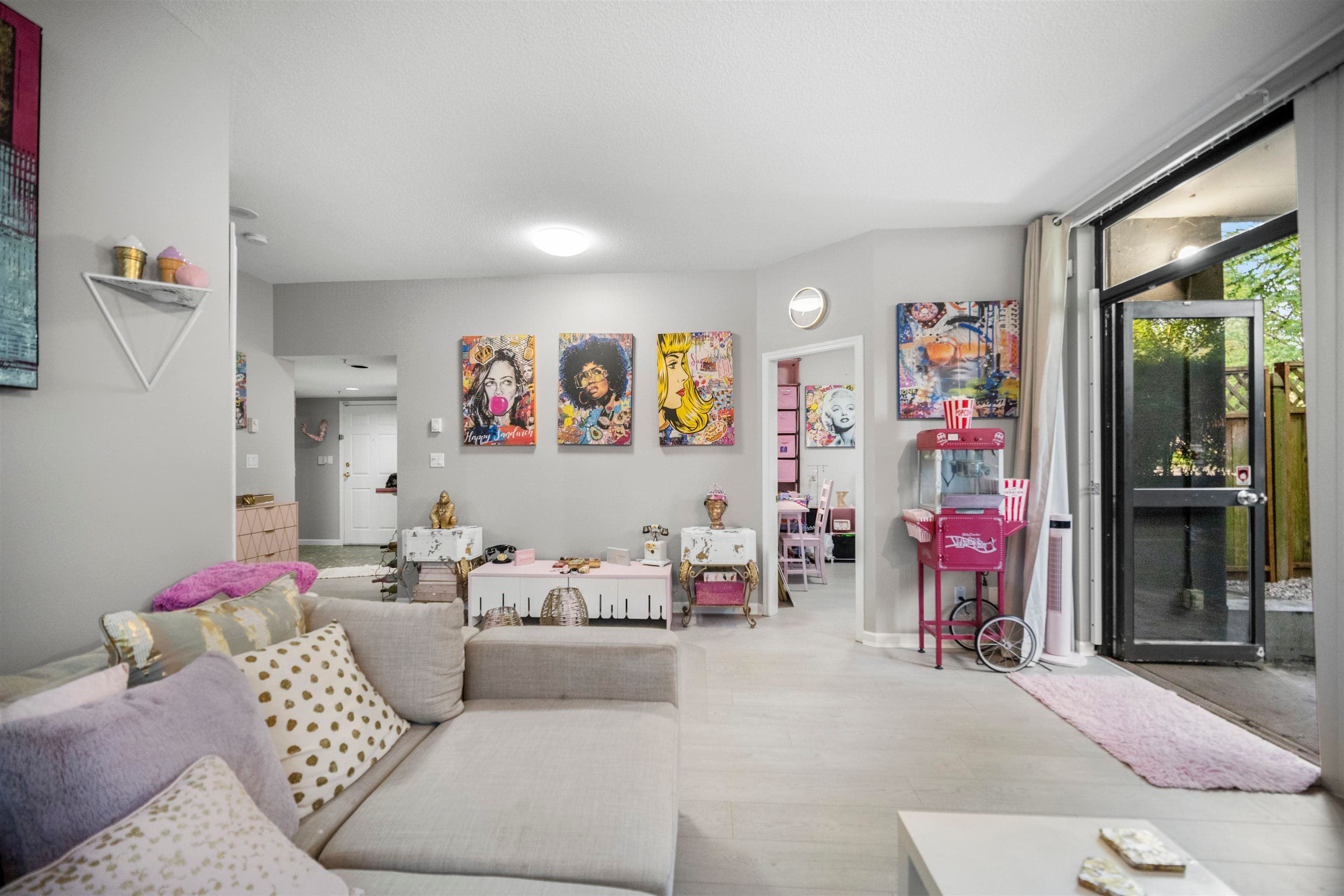 101 - 10899 University Drive, Surrey, V3T 5V2 — photo 4