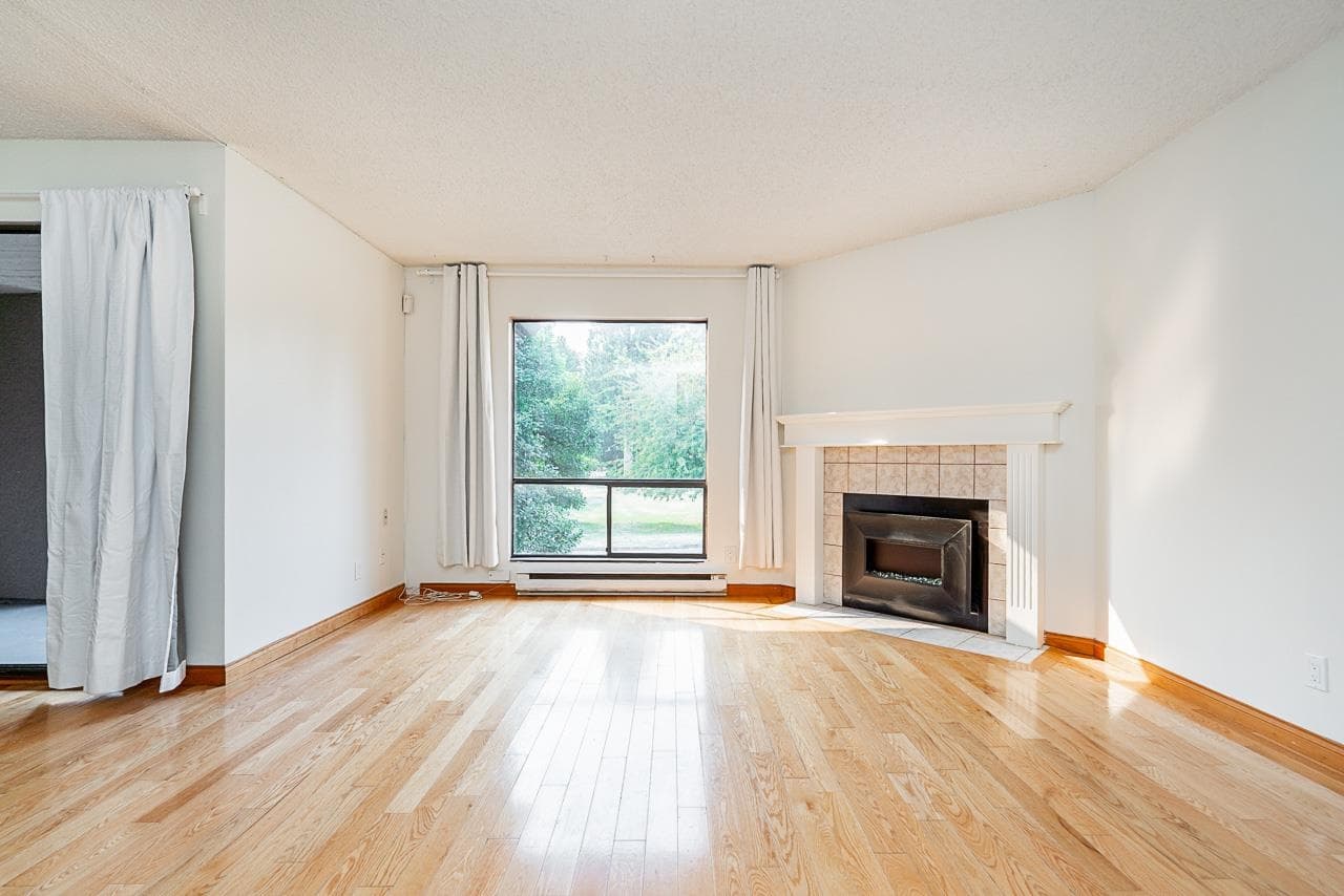 10570 Holly Park Lane, Surrey