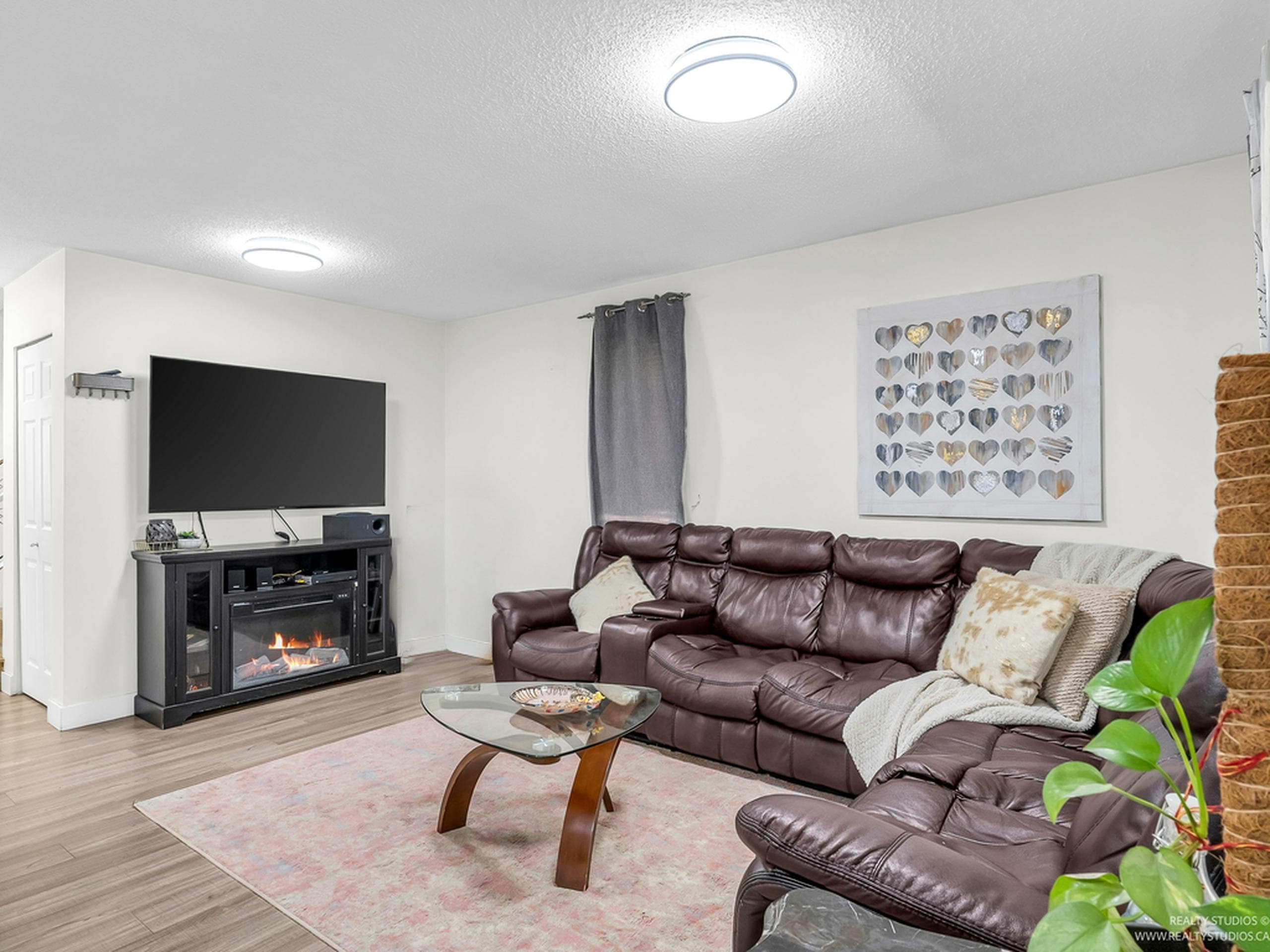 13504 79a Avenue, Surrey, V3W 2Z2 — photo 2