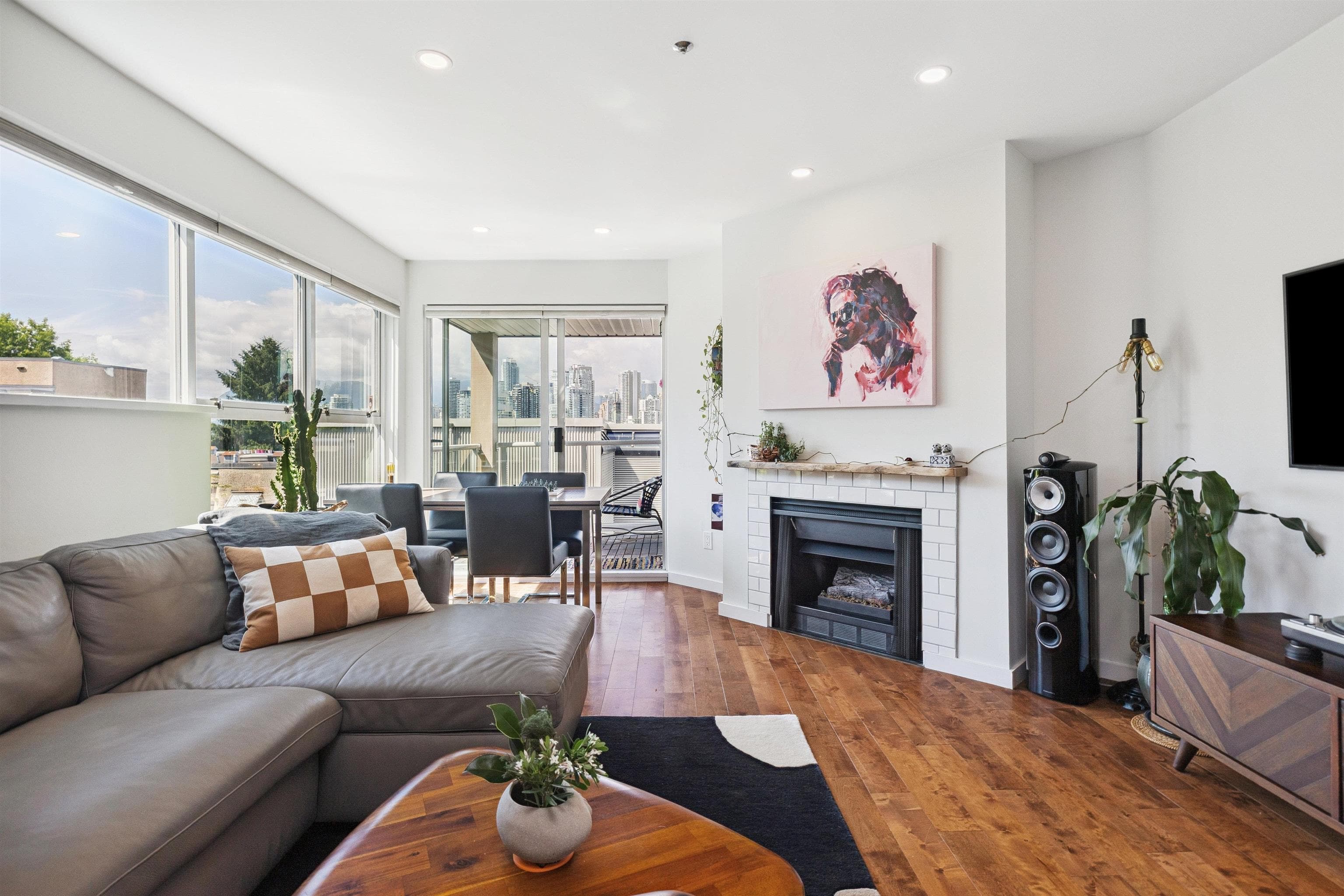 105 - 953 W 8th Avenue, Vancouver