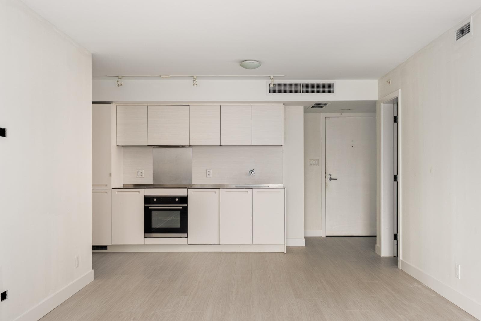 1204 - 1133 Hornby Street, Vancouver, V6Z 1W1 — photo 2