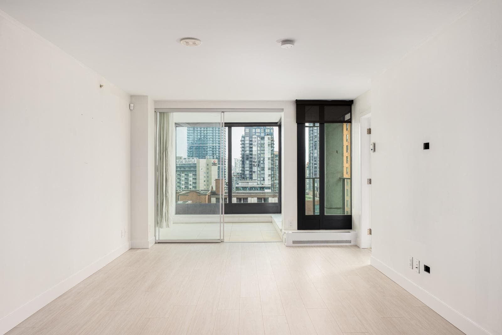 1204 - 1133 Hornby Street, Vancouver, V6Z 1W1 — photo 5