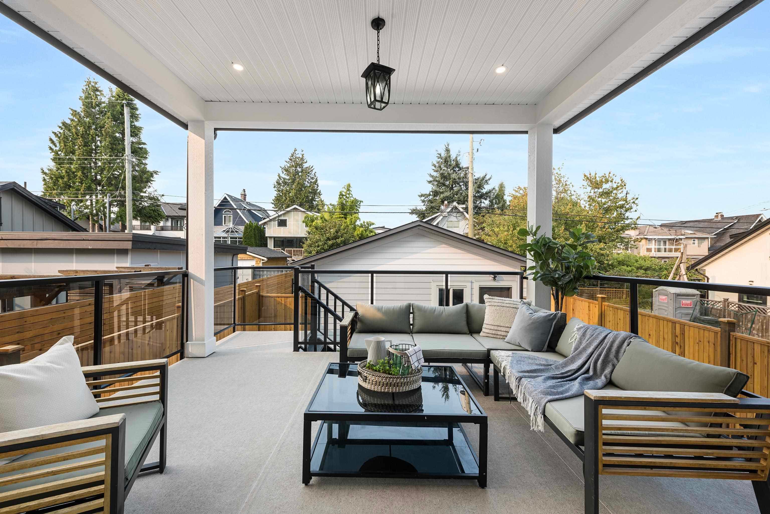 2 - 2741 Mcgill Street, Vancouver