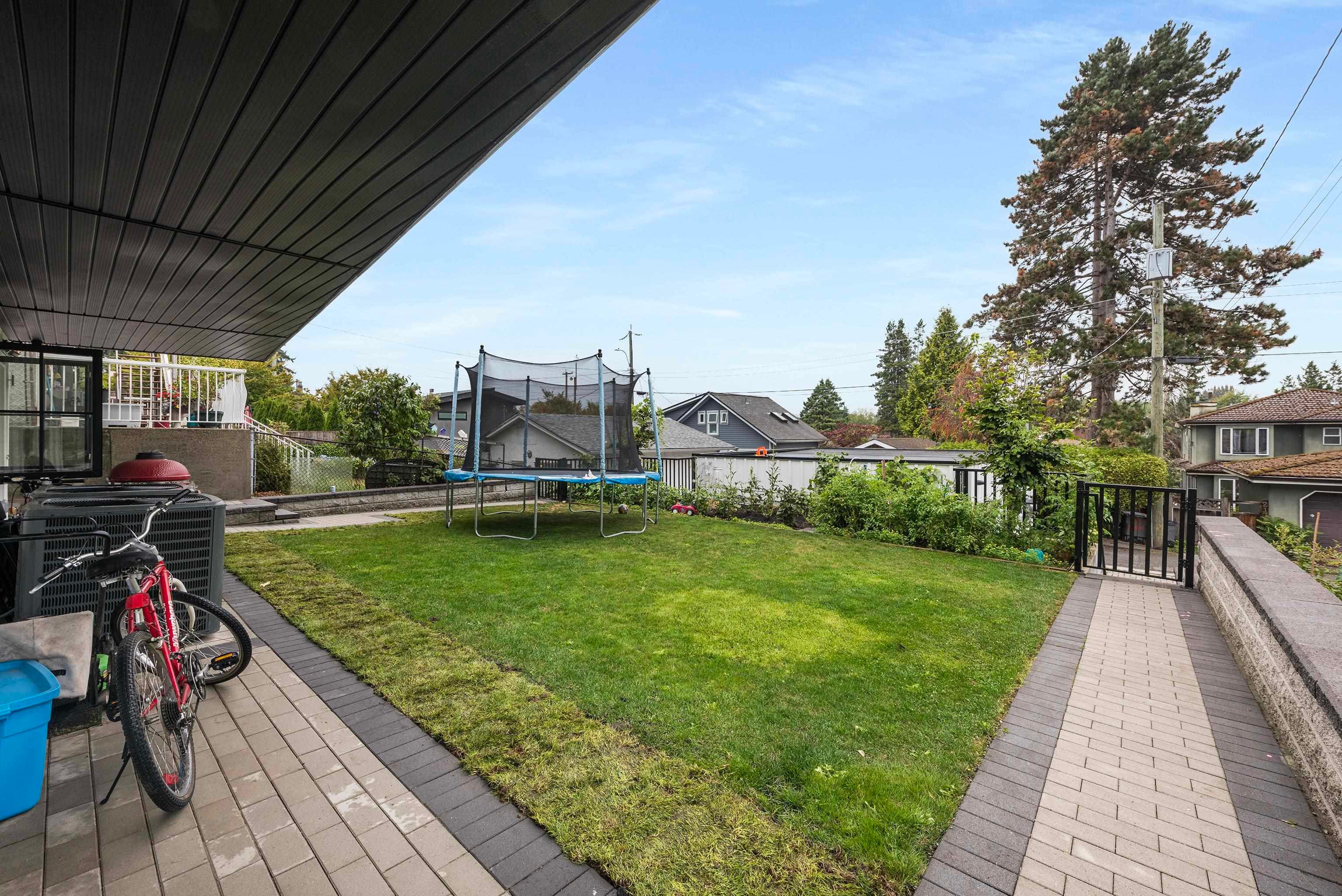 2173 Vanness Avenue, Vancouver, V5N 2M1 — photo 3