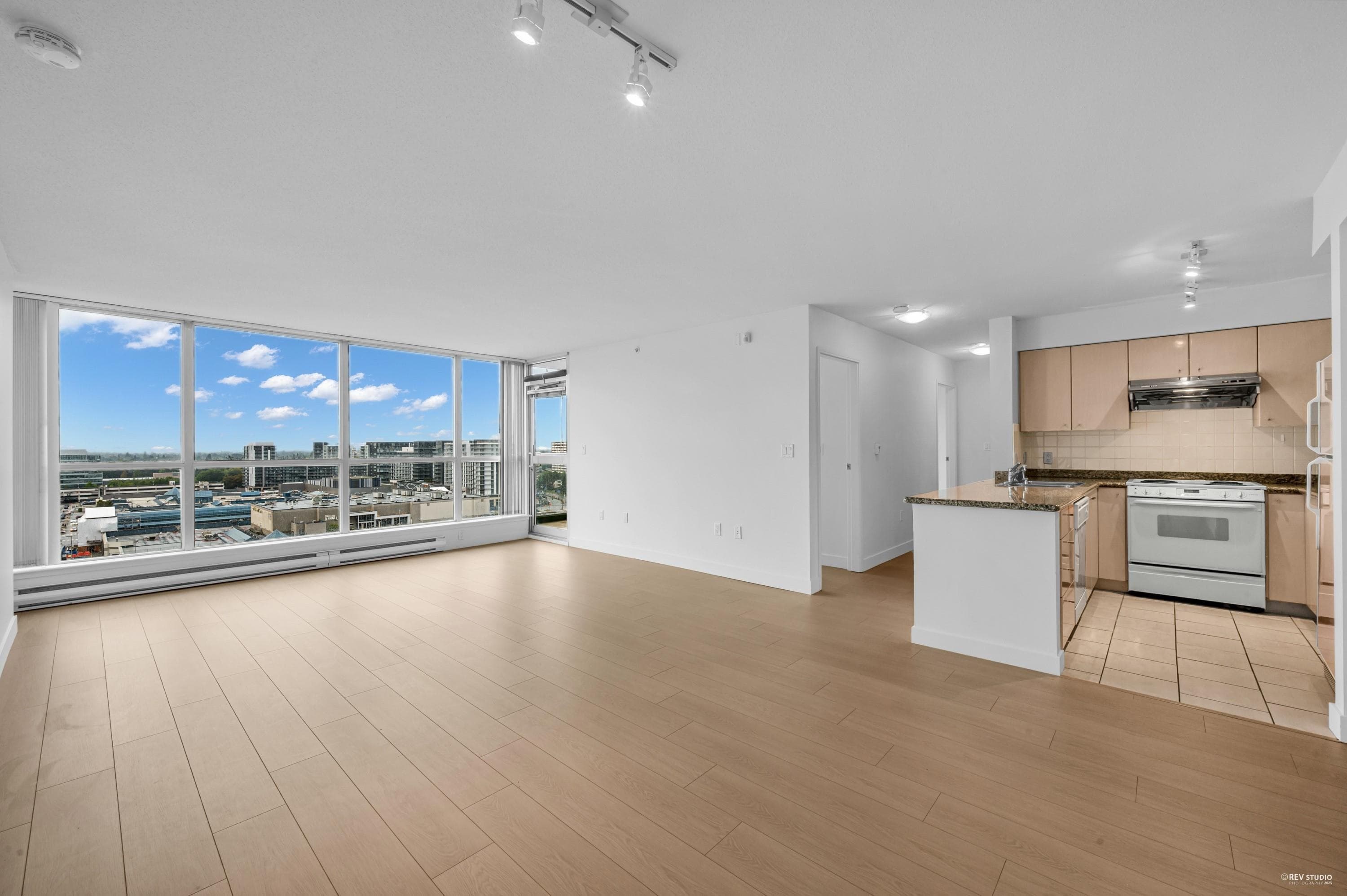 1705 - 7878 Westminster Highway, Richmond, V6X 4A2 — photo 5